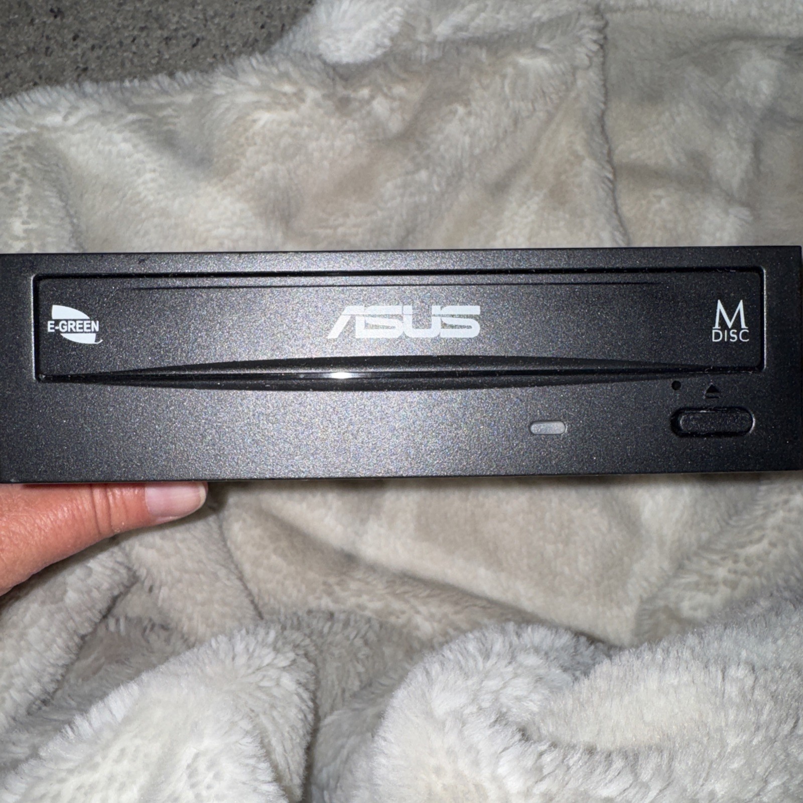 ASUS DRW-24B3ST 24x SATA 5.25in Internal DVD/CD Writer Black M-DISC PC