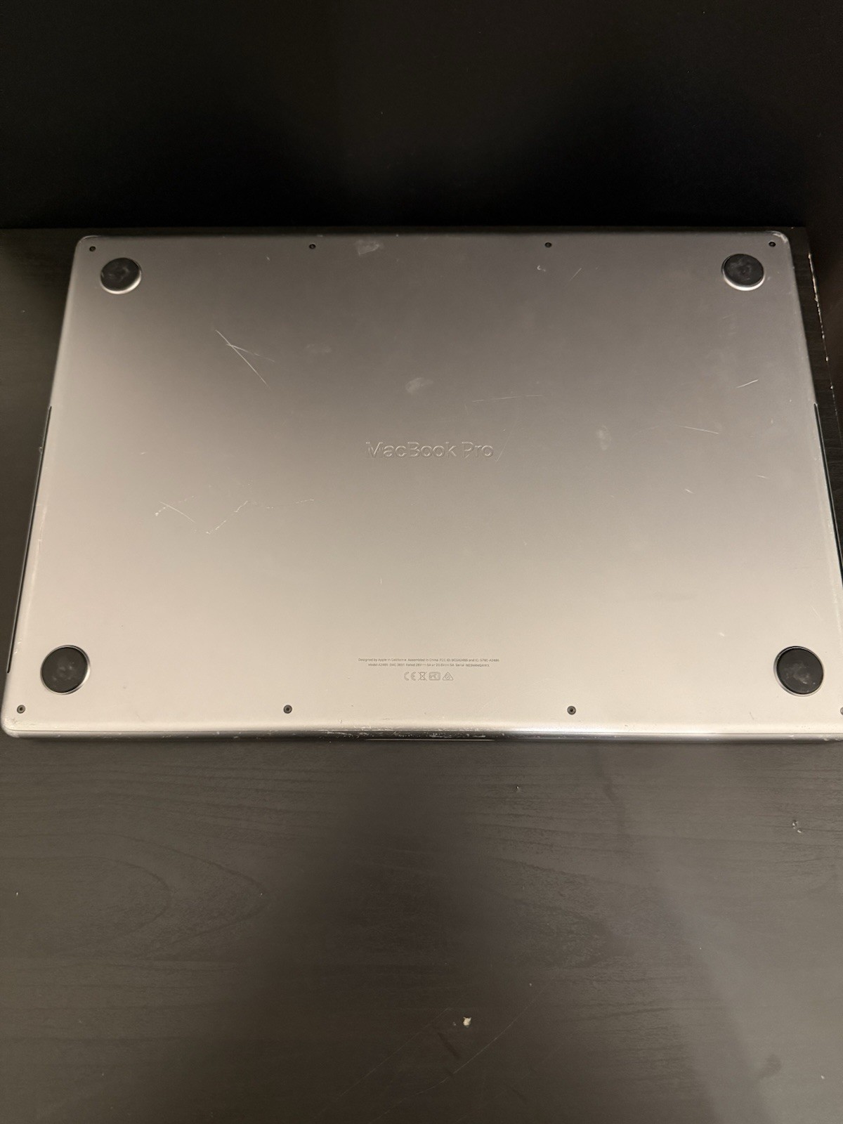 Apple MacBook Pro A2485 2021 – M1 Pro – 16GB RAM – 512GB SSD – Grade D