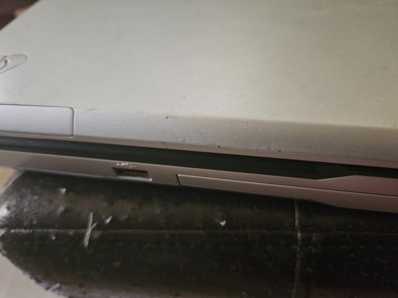 GATEWAY WINDOWS XP LAPTOP COMPUTER Home Edition Model # M675- WORKING ! 9002425