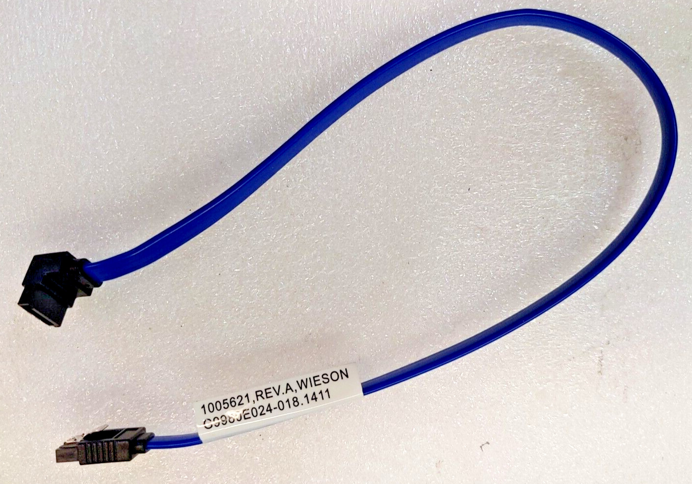 SATA Right Angle 90 Degree to straightCable Metal Retainer Wieson Brand 10 pcs.