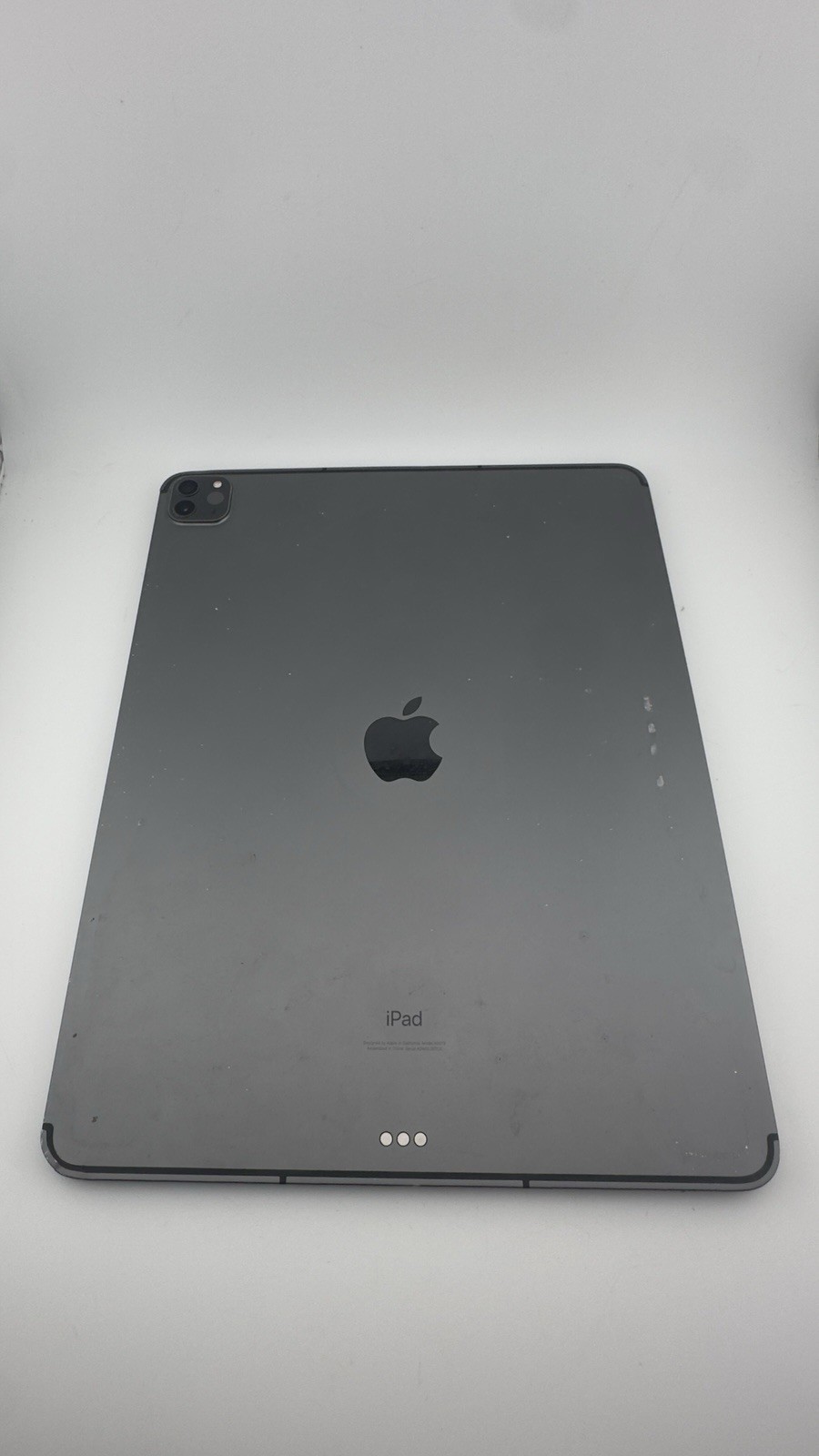 Apple iPad Pro 5th Generation – A2379 256 GB, Wi-Fi 5G, 12.9 in – FMI ON LCKED