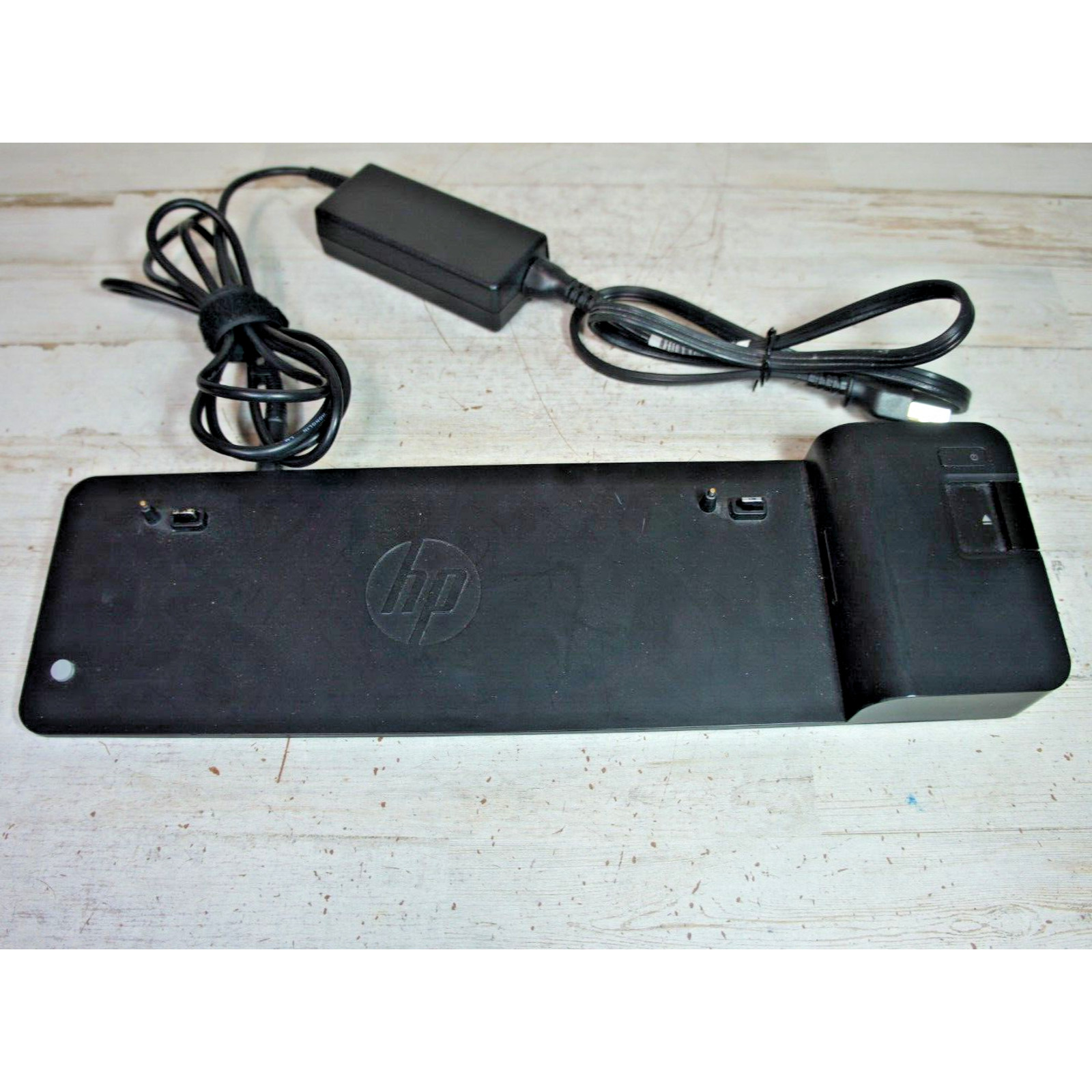 HP UltraSlim Docking Station USion HSTNN-1X10 D9Y32AA w Power Suppy Cable