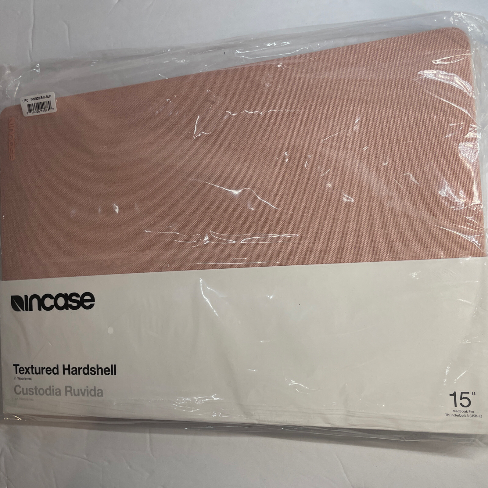 New InCase Textured Hardshell Case Woolenex PINK Apple MacBook Pro 15″