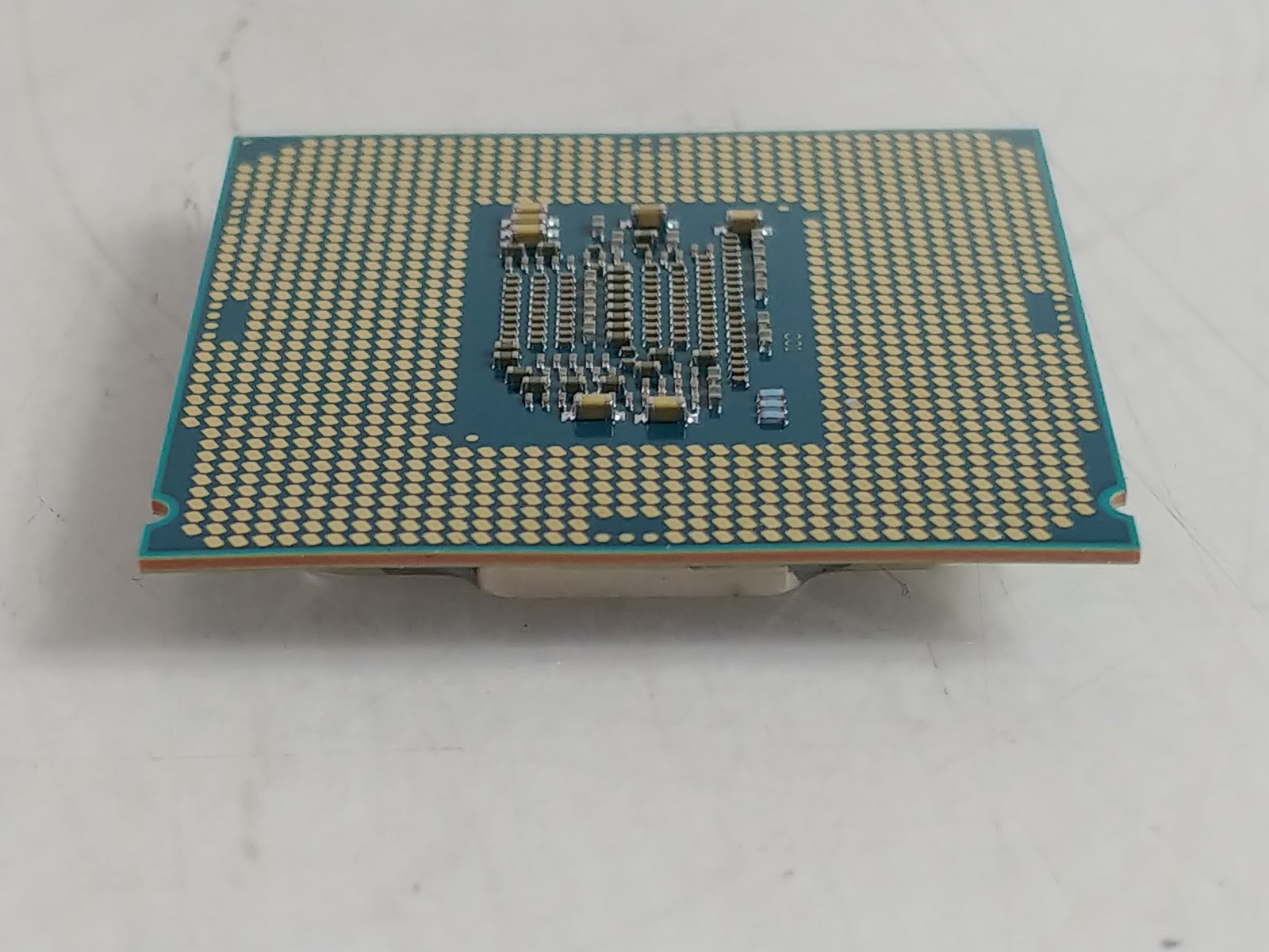 Intel Core i5-7500 3.4 GHz 8 GT/s LGA 1151 Desktop CPU Processor SR335