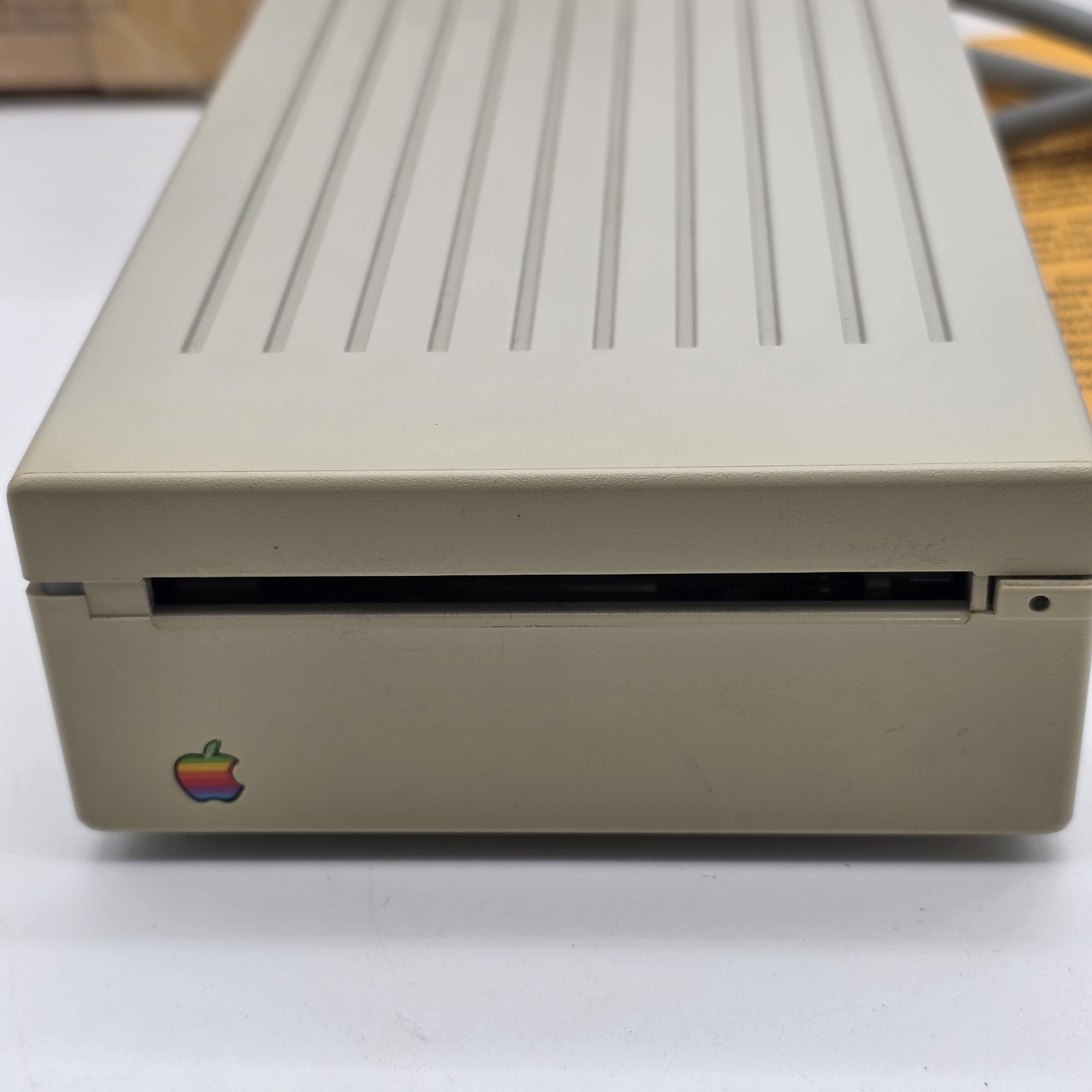 Apple 3.5 Drive External 3½” Floppy Drive A9M0106 DB-19 Beige for Mac Parts