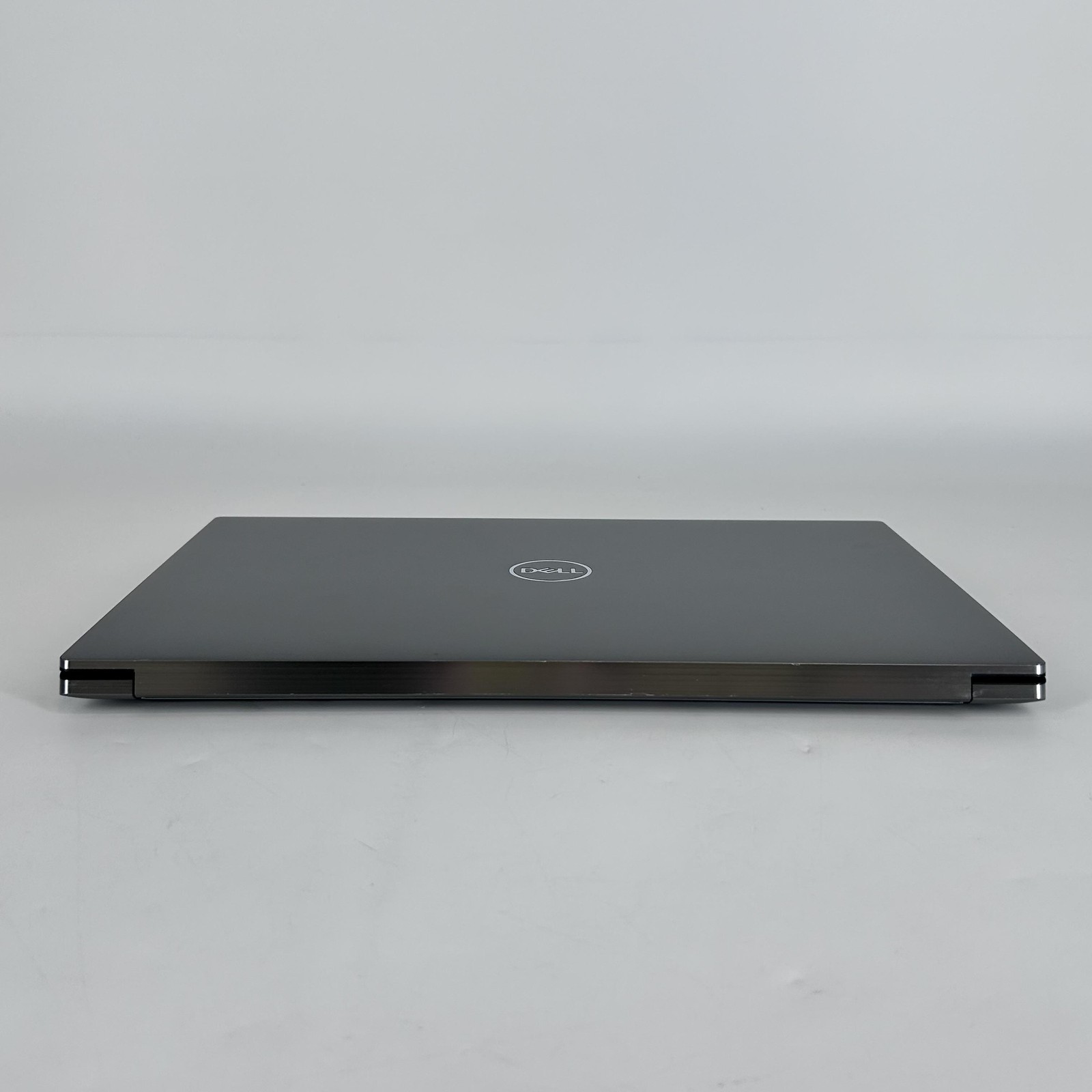 Dell Precision 5550 15 UHD+ TOUCH i9-10885H 32GB 2TB Quadro T2000 – LCD BLEED