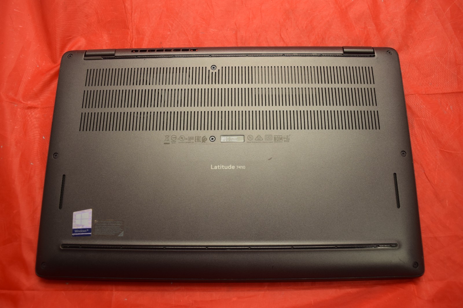 14″Dell Latitude 7410 i7-10610U 1.80GHz RAM 16GB NVMe 256GB/Charger inc
