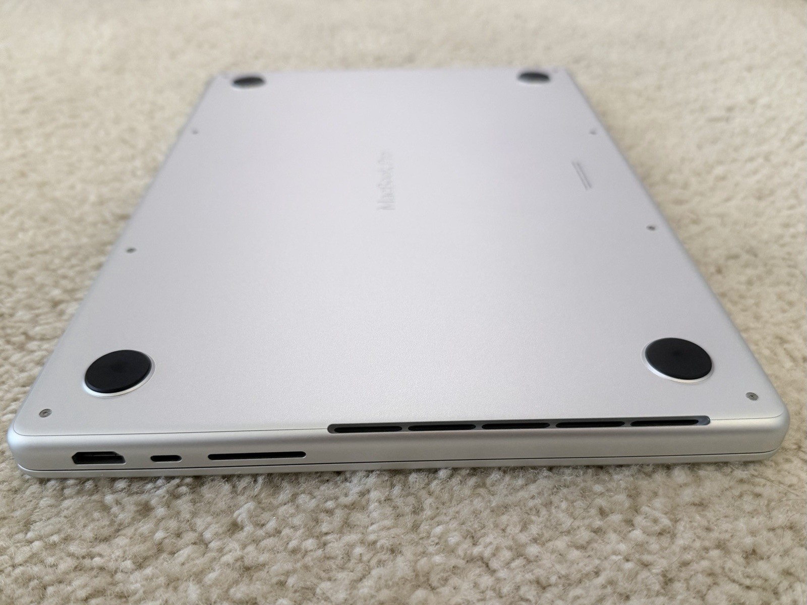 Apple MacBook Pro 2023 14in M3 Max 16 Core CPU 64GB RAM 1TB SSD MINT w/AppleCare