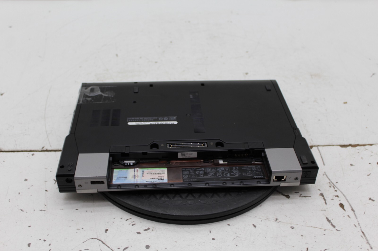 Dell Latitude E6400 Laptop Intel Core 2 Duo P8600 3GB Ram No HDD or Battery