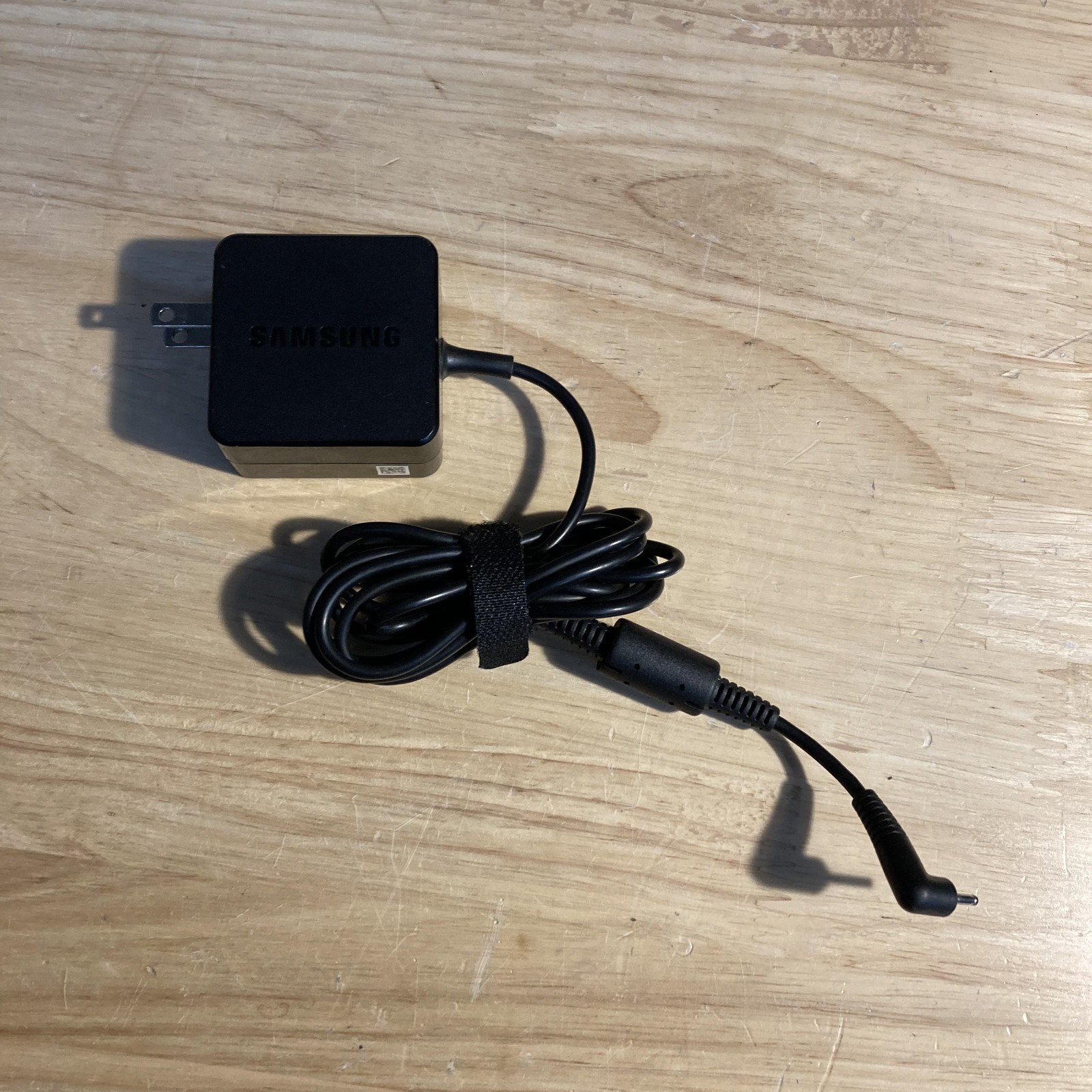 Samsung AC Adapter W14-026N1A Power Supply 12V 2.2A Charger AD-2612AUS