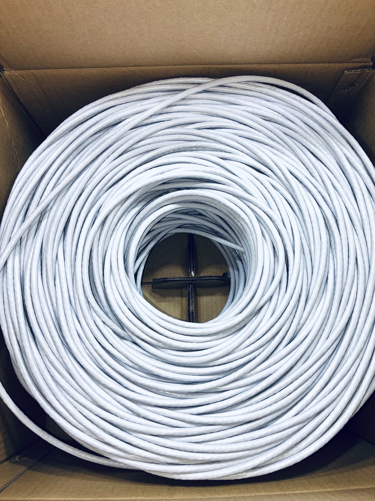CAT6 Plenum Cable 1000ft | UTP, 23AWG, 550MHz | DSX-8000 Certified | White