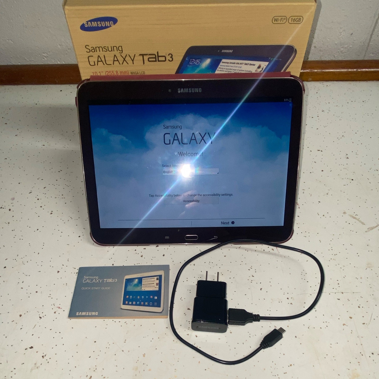 Samsung Galaxy Tab 3 10.1″ 16GB Wi-Fi Black Android Tablet GT-P5210