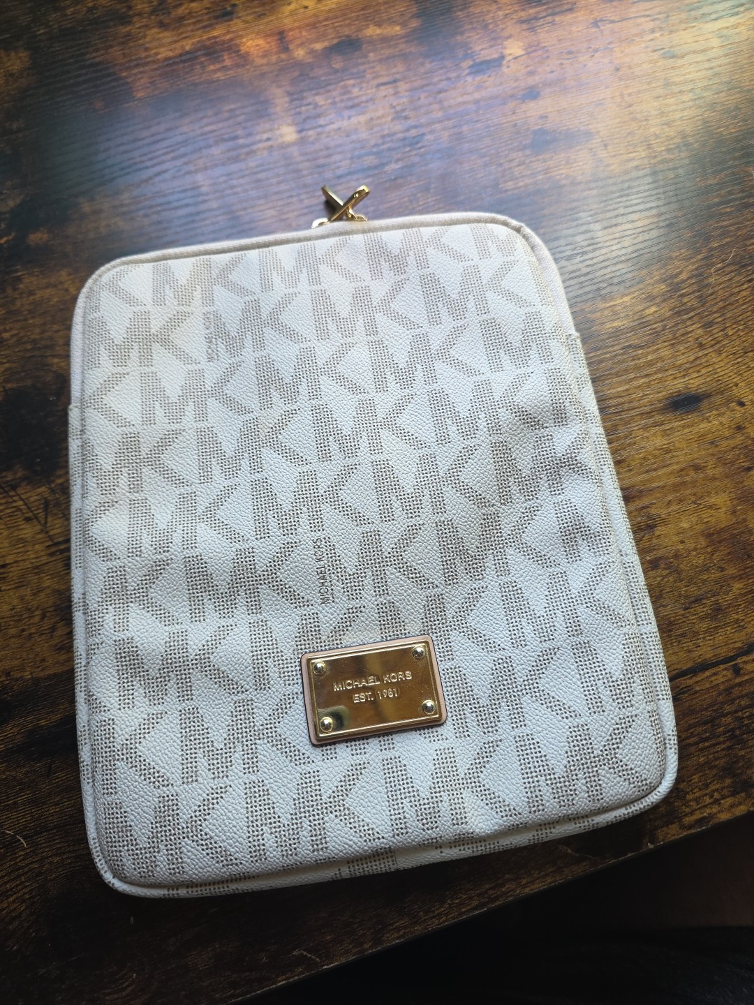 Michael Kors iPad Tablet Case Leather PVC In Good Condition 10X8 Cream Color
