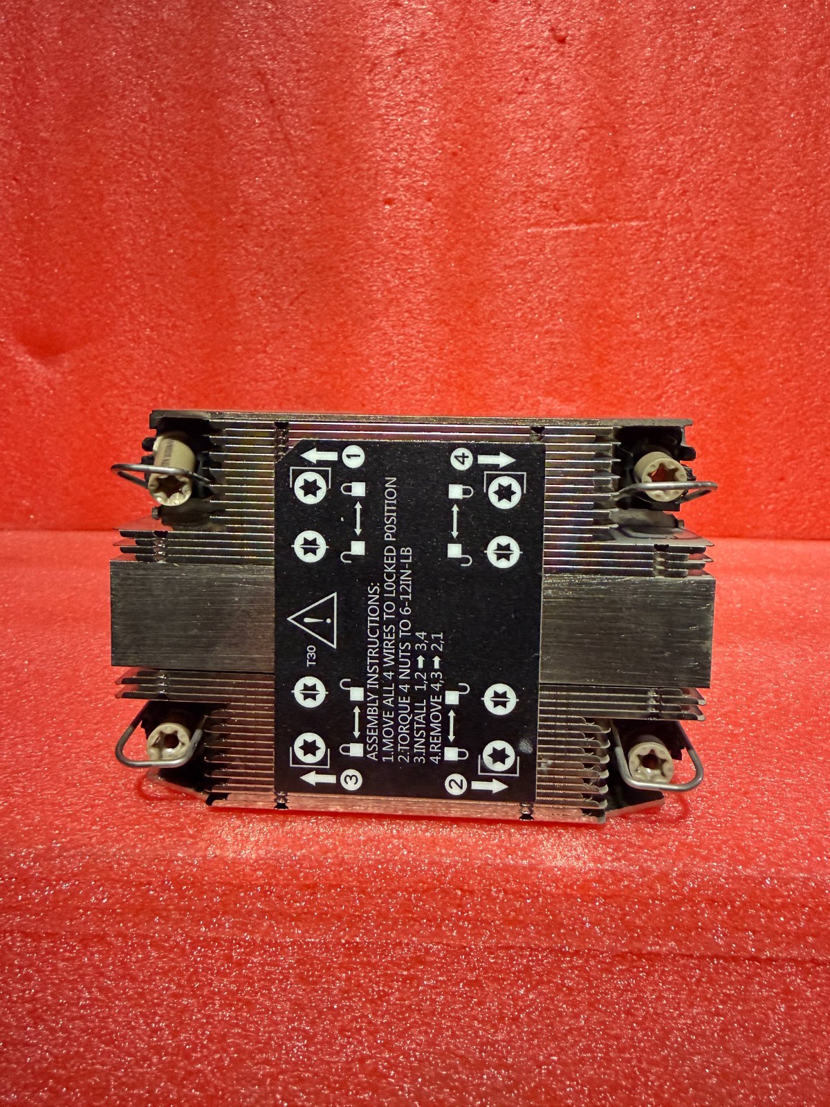 SuperMicro 1U LGA 1489 Passive CPU Cooling Heatsink P/N: SNK-P0077VM