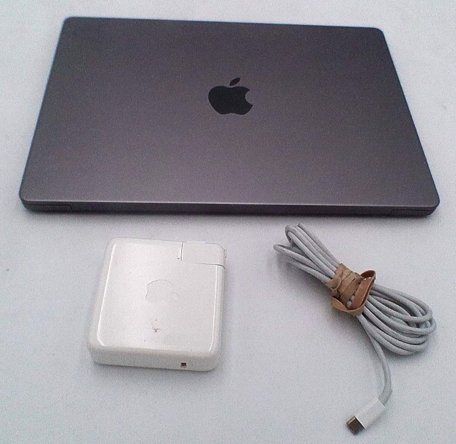 Apple MacBook Pro 14″ A2442 M1 Pro 10-Core 16GB 1TB Gray 2021 87% Battery