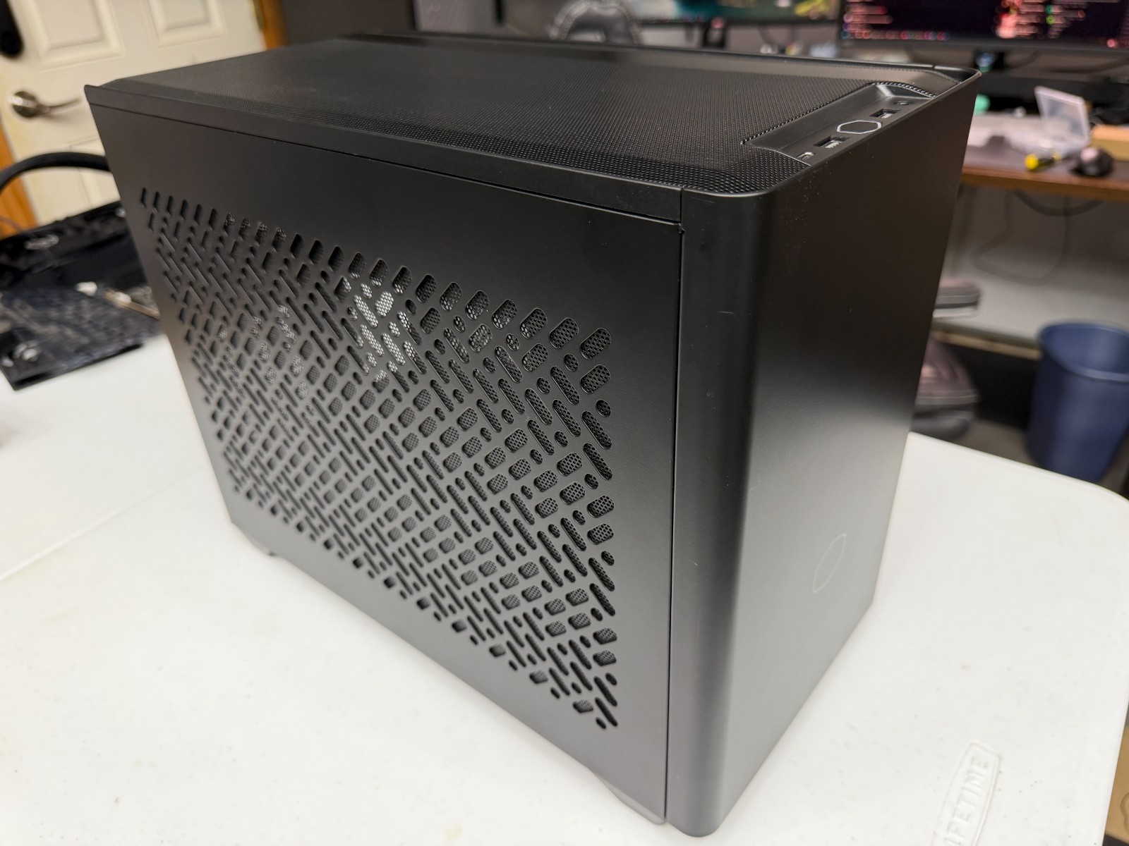 Cooler Master NR200P V2 – black ITX PC case