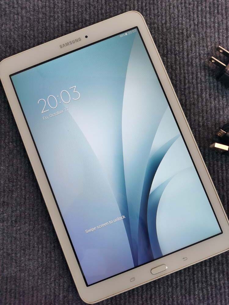 Samsung Galaxy Tab E 9.6″, 16GB, White (Wi-Fi) Android SM-T560 8GB Tablet