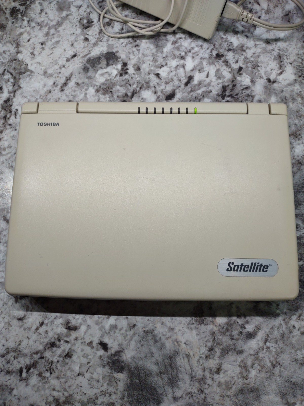 Toshiba Satellite T1900C/120 Vintage Laptop Not Tested See Description