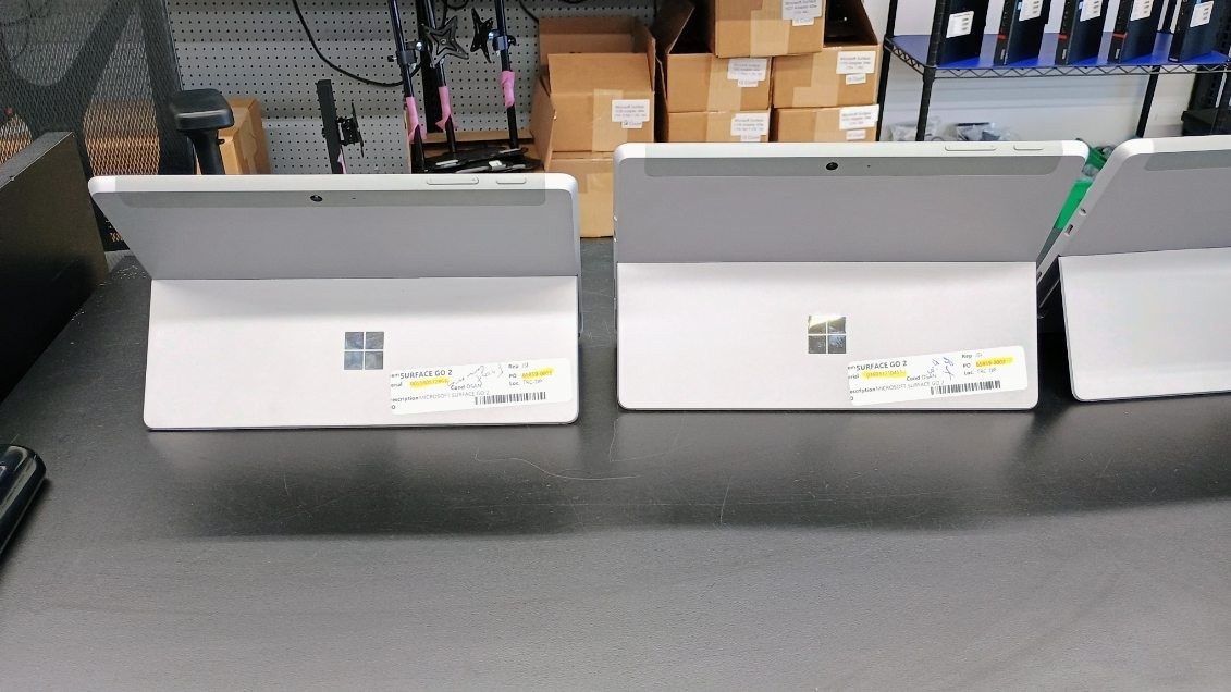5 Surface Go 2 Core M3-8100Y 1.10GHz 8GB RAM 128GB SSD (Issues)