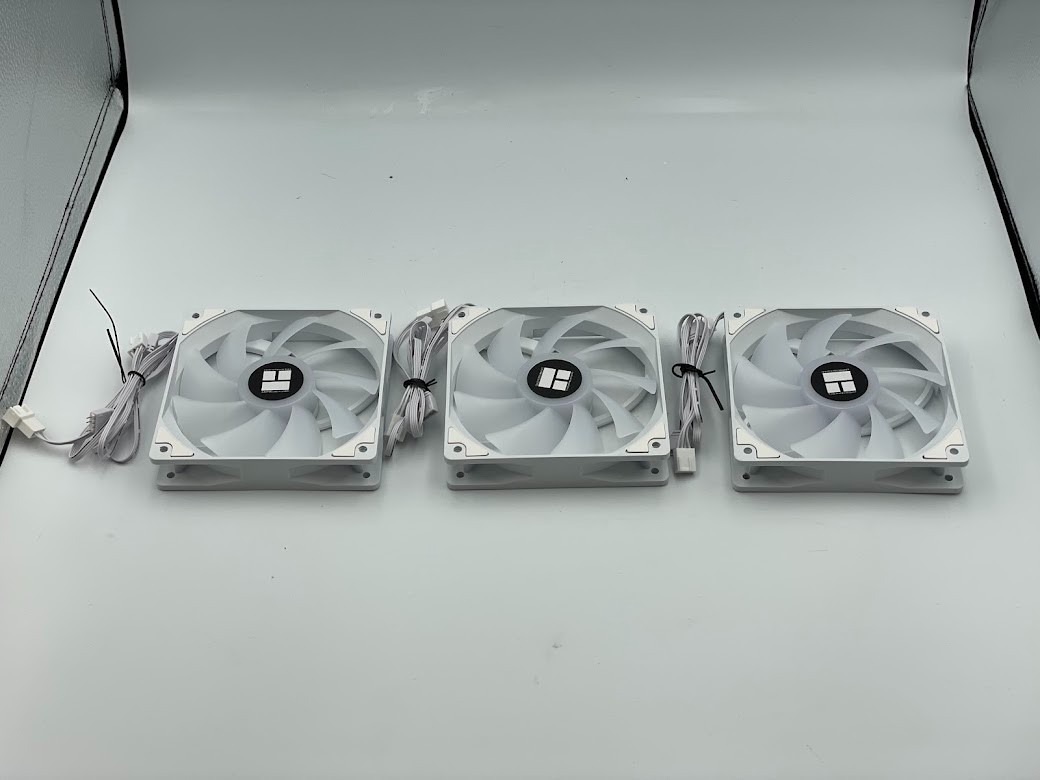 Thermalright TL-C12C-S Fluid Dynamic Bearing 120mm Case Fan – White (3 Pack)