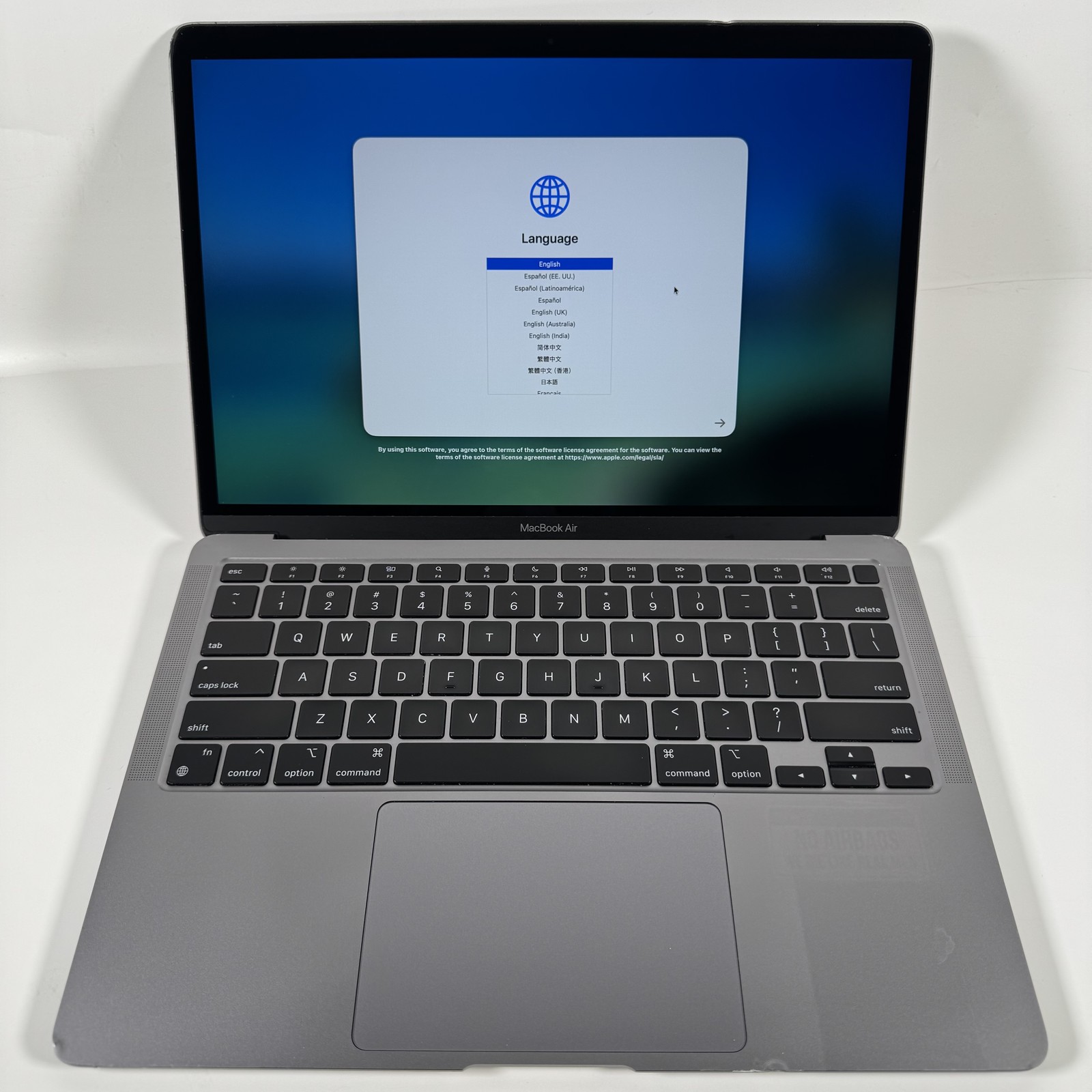 Apple 2020 13″ MacBook Air M1 7-Core GPU 256GB 8GB MGN63LL/A | D Grade