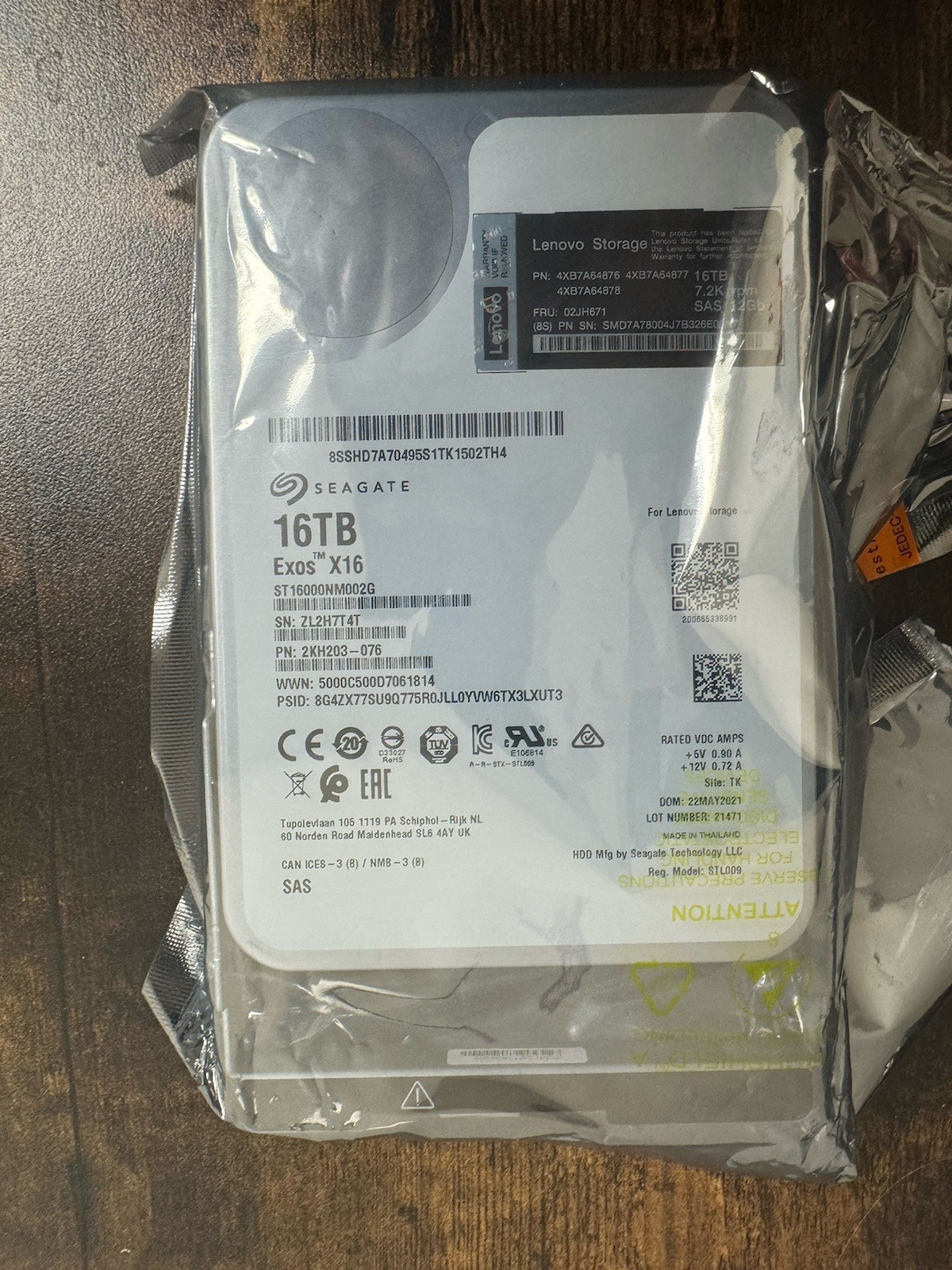 Seagate/Lenovo Exos X16 16TB ST16000NM002G 7.2K RPM SAS 12Gb/s 3.5″ Hard Drive