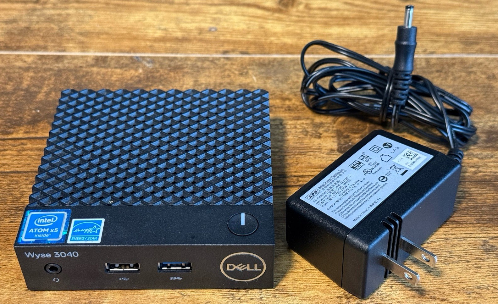 2021 Dell Wyse 3040 Thin Client Atom x5-Z8350 2GB RAM 16GB eMMC Wifi + Charger