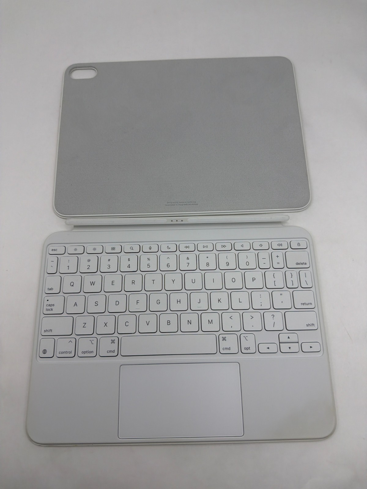 Apple Magic Keyboard Folio Case for Apple iPad 10.9″ A16 10th Gen white VG