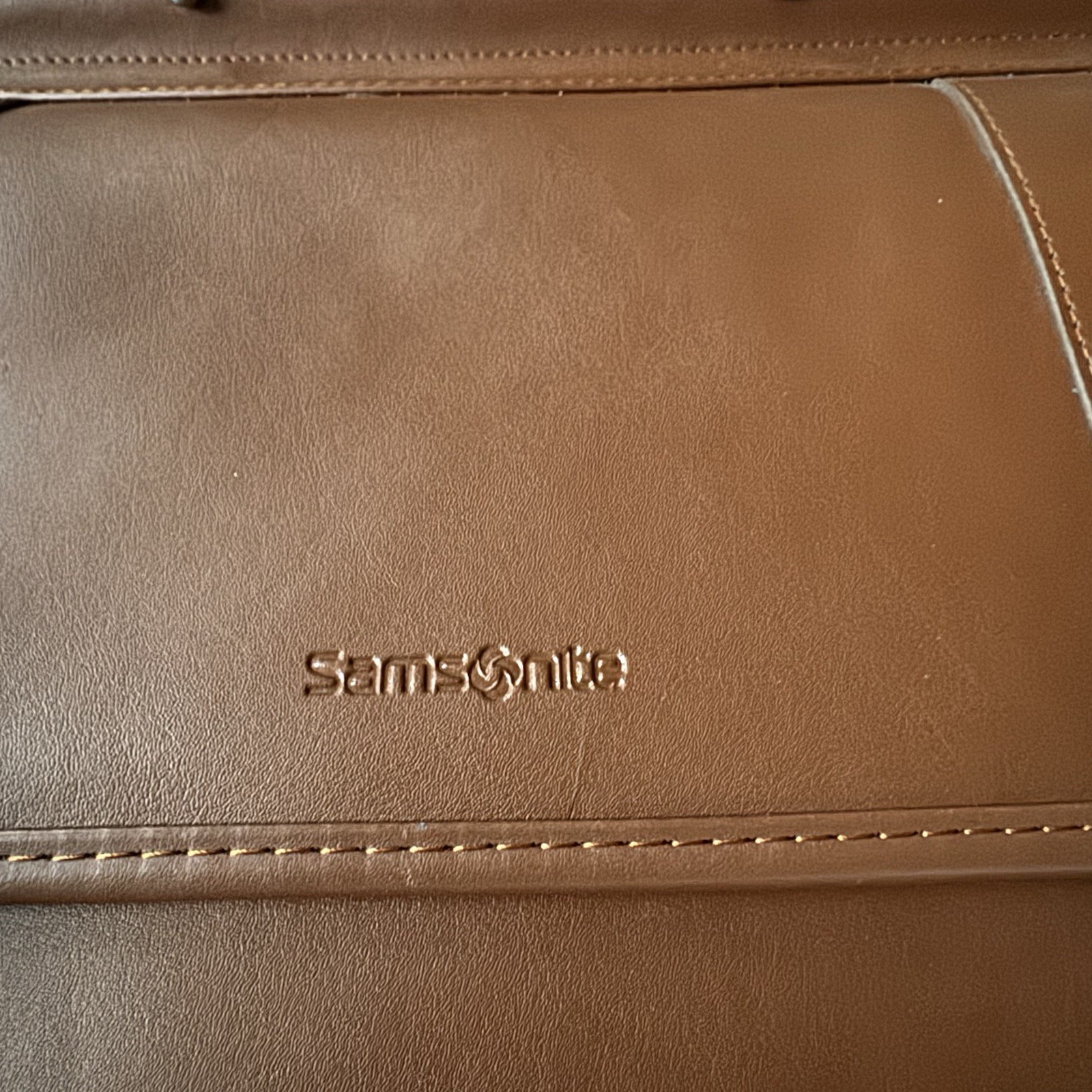 Samsonite Tan Leather Dowel Business Messenger Bag Shoulder Strap Perfect $229