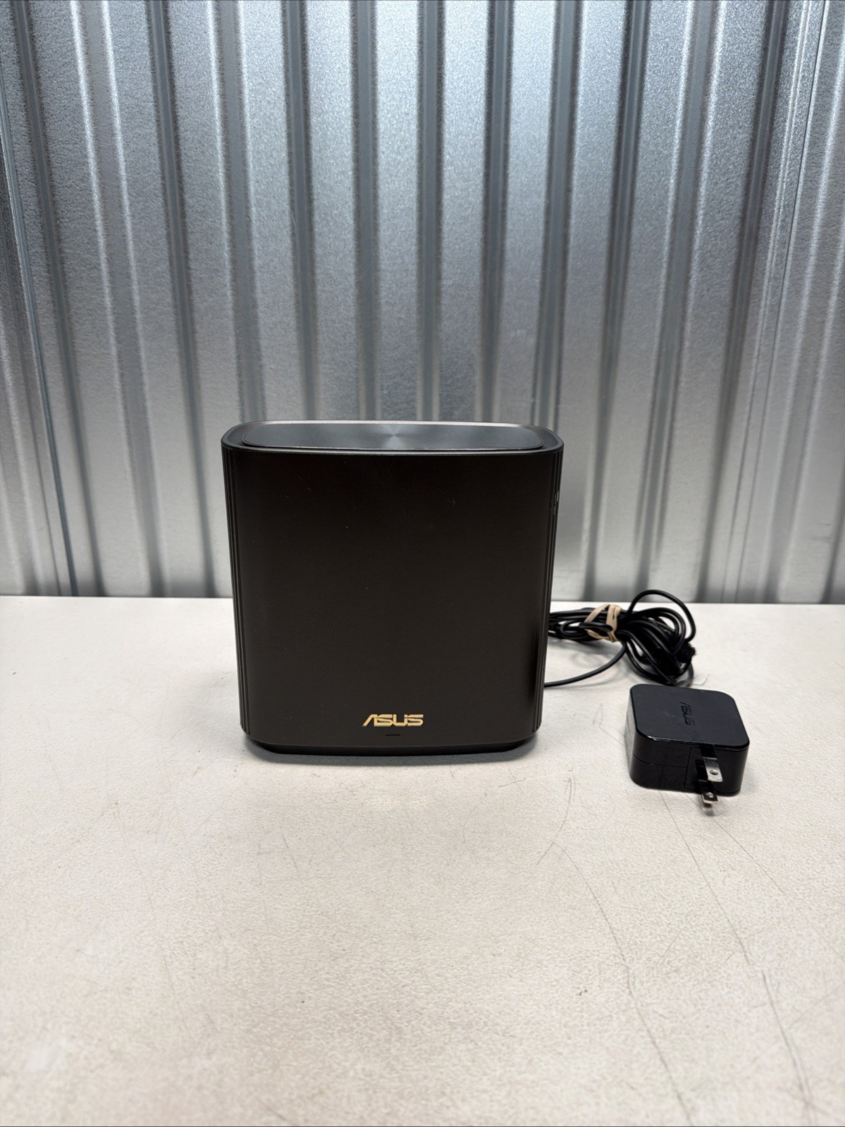 ASUS ZenWiFi AX6600 Tri-Band Mesh WiFi 6 Model XT8 – Black