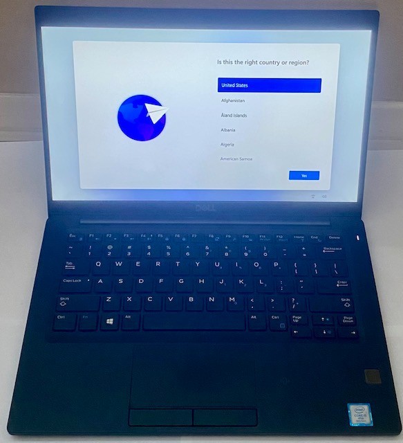 Dell Latitude 7390 13.3 in FHD i5-8350U 8GB RAM 256GB SSD Intel UHD Graphics 620