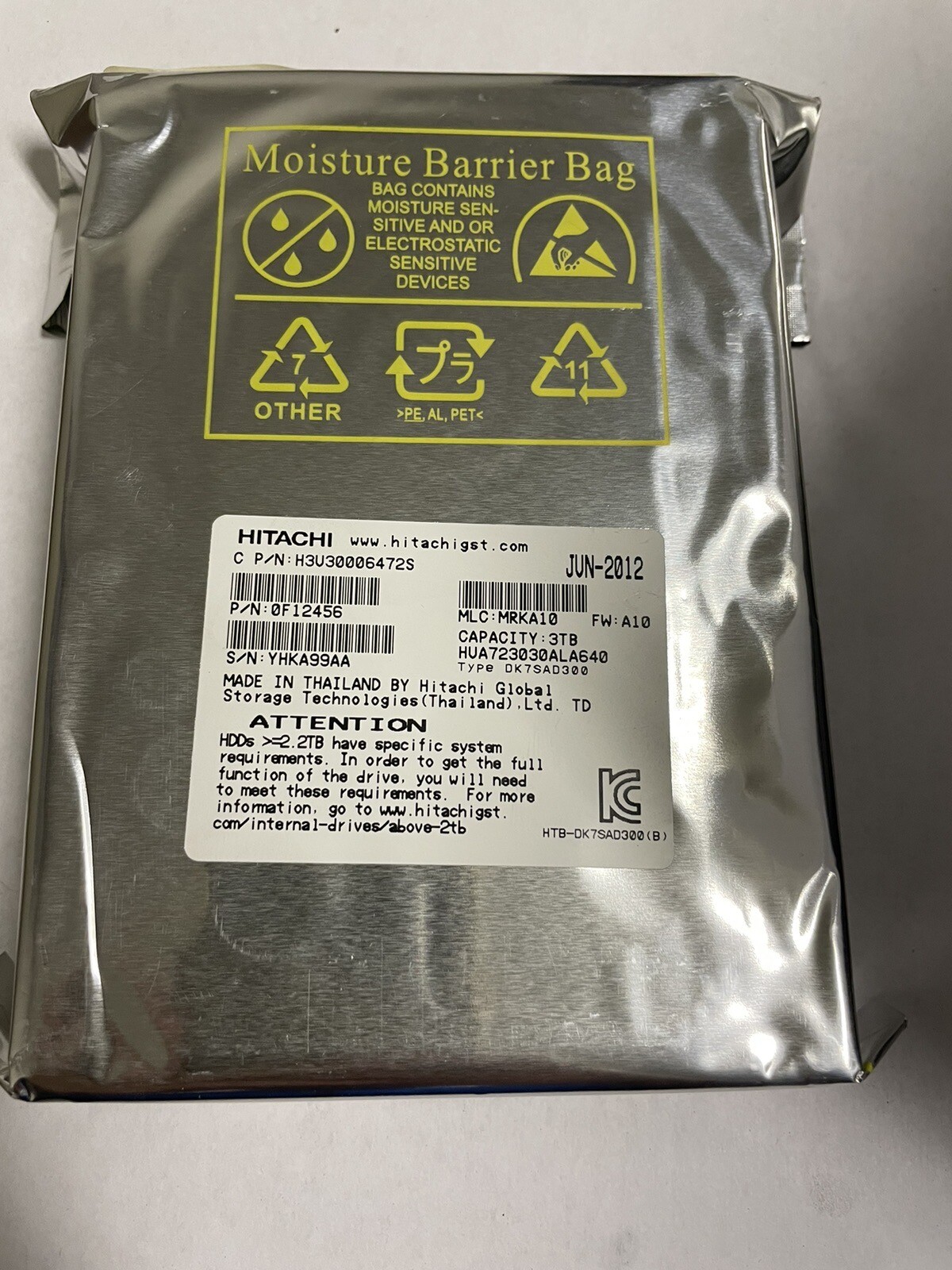 Hitachi HUA723030ALA640 3TB 64MB 7200RPM SATA 6Gb/s 3.5″ 0F12456 Hard Drive