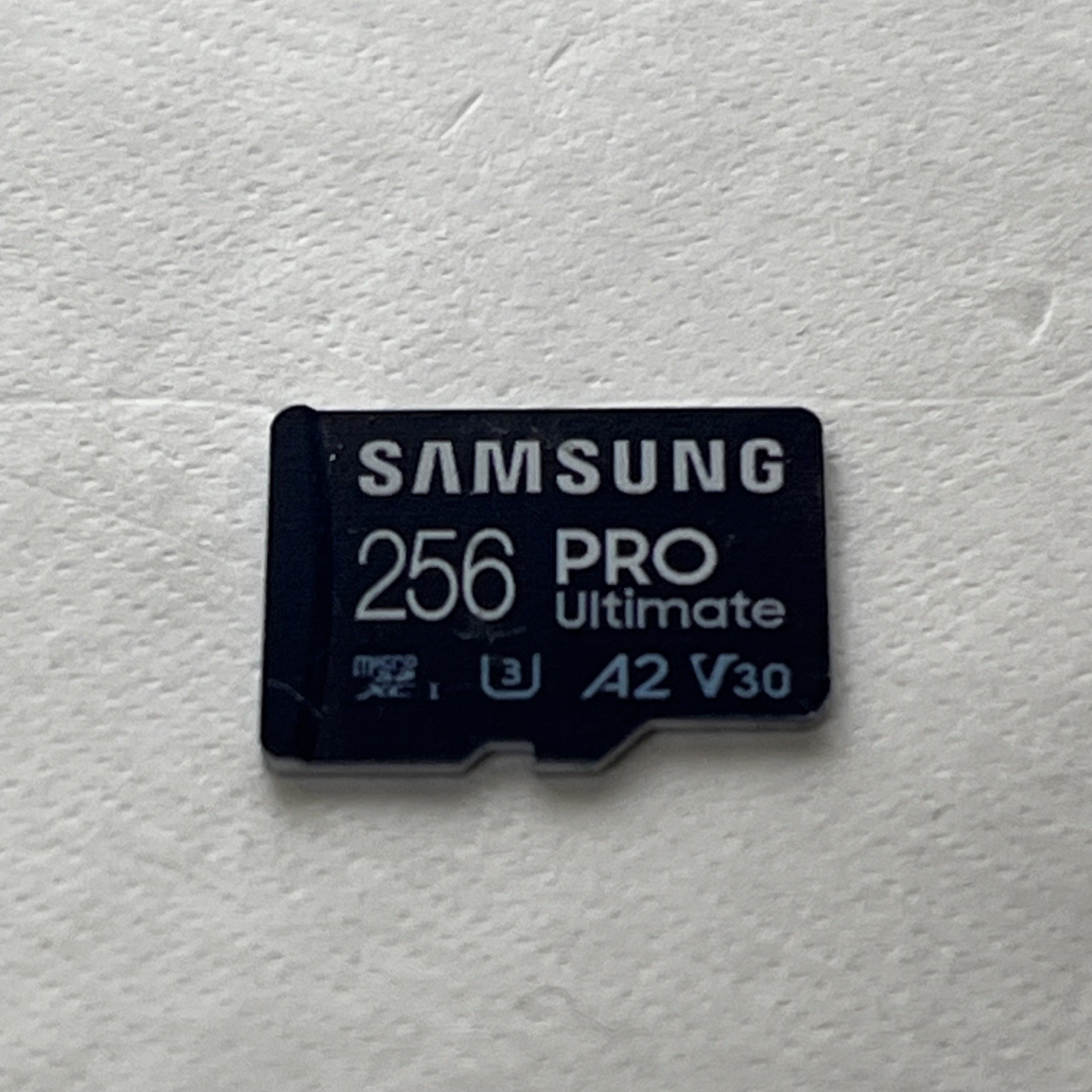 TrippLite USB3.0 Memory Card Reader & Samsung Pro Ultimate 256GB microSD Card