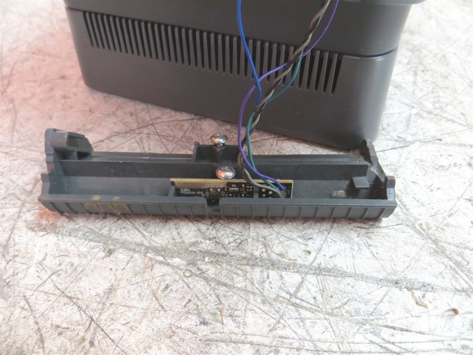 Broken Zebra ZP450 ZP450-0501-0006A Thermal Label Printer No Labels See DESC