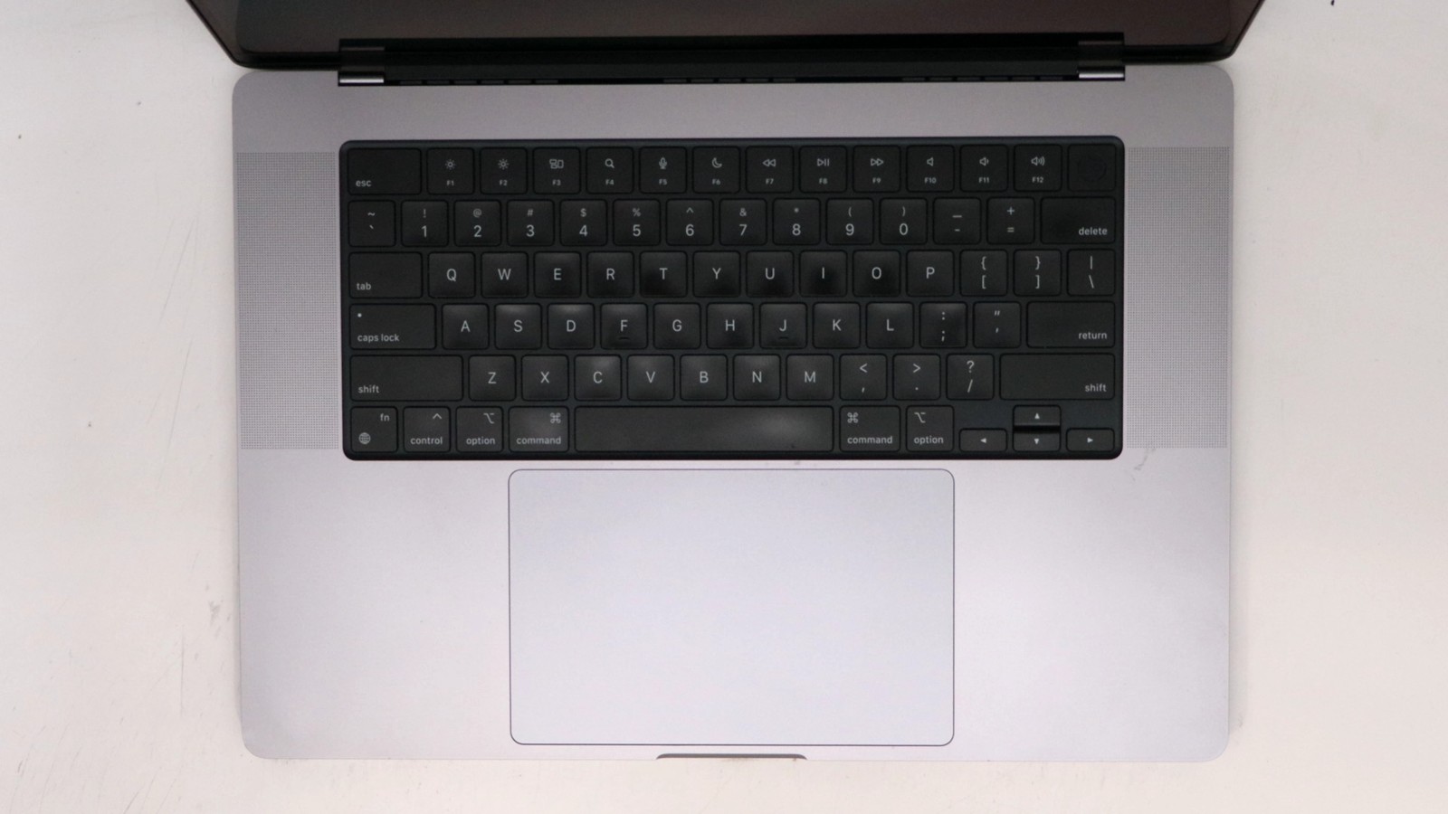 Apple Macbook Pro 16″ M1 Max 10-Core 64GB 1TB – Fair