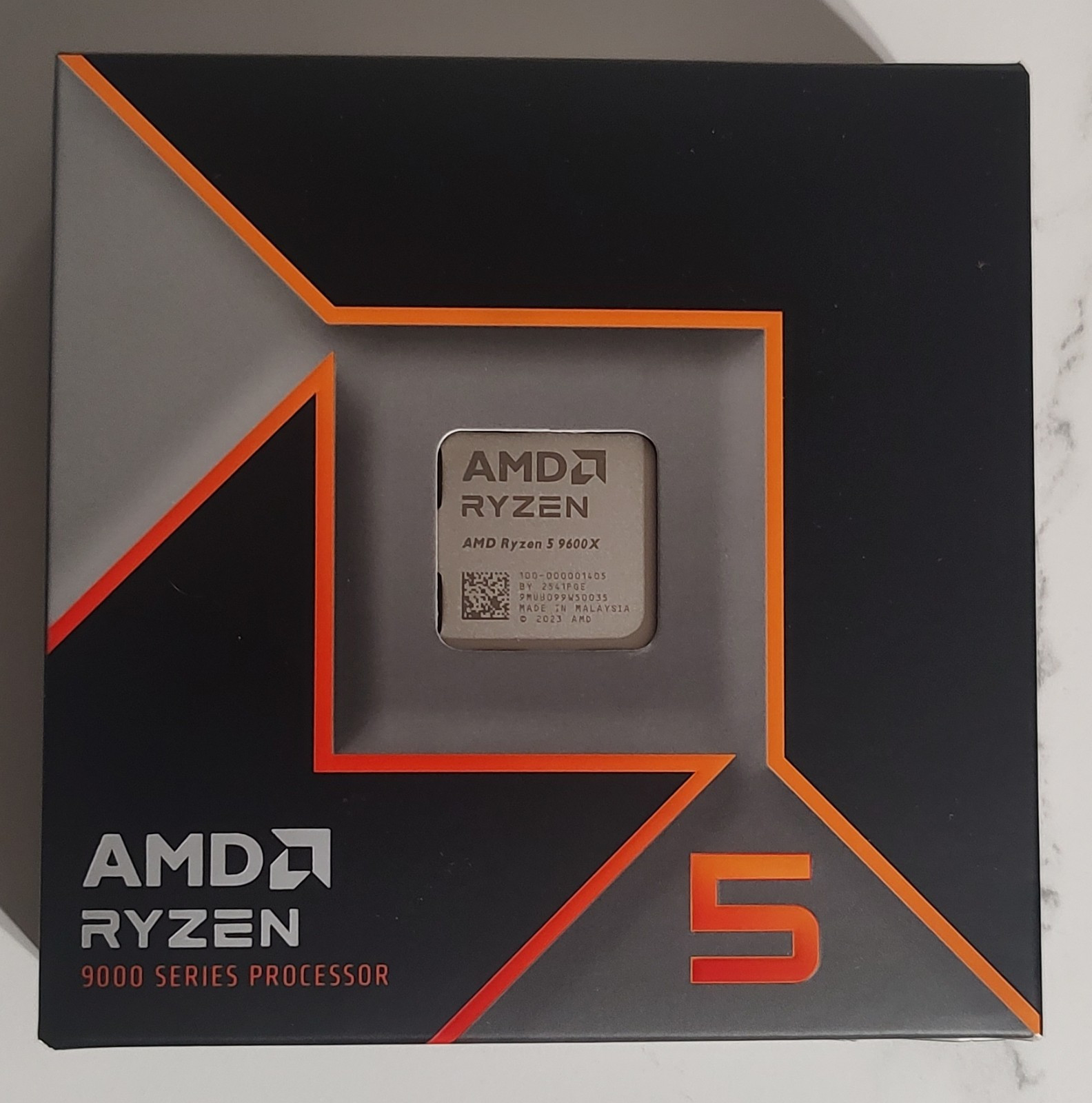 AMD Ryzen 5 9600X Desktop CPU 6-Core Socket AM5 Processor 100-100001405WOF