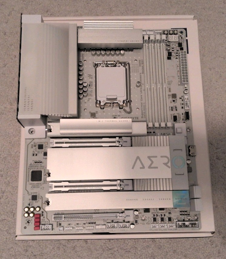 GIGABYTE Z890 AERO G LGA 1851 Motherboard, ATX, DDR5, 5xM.2