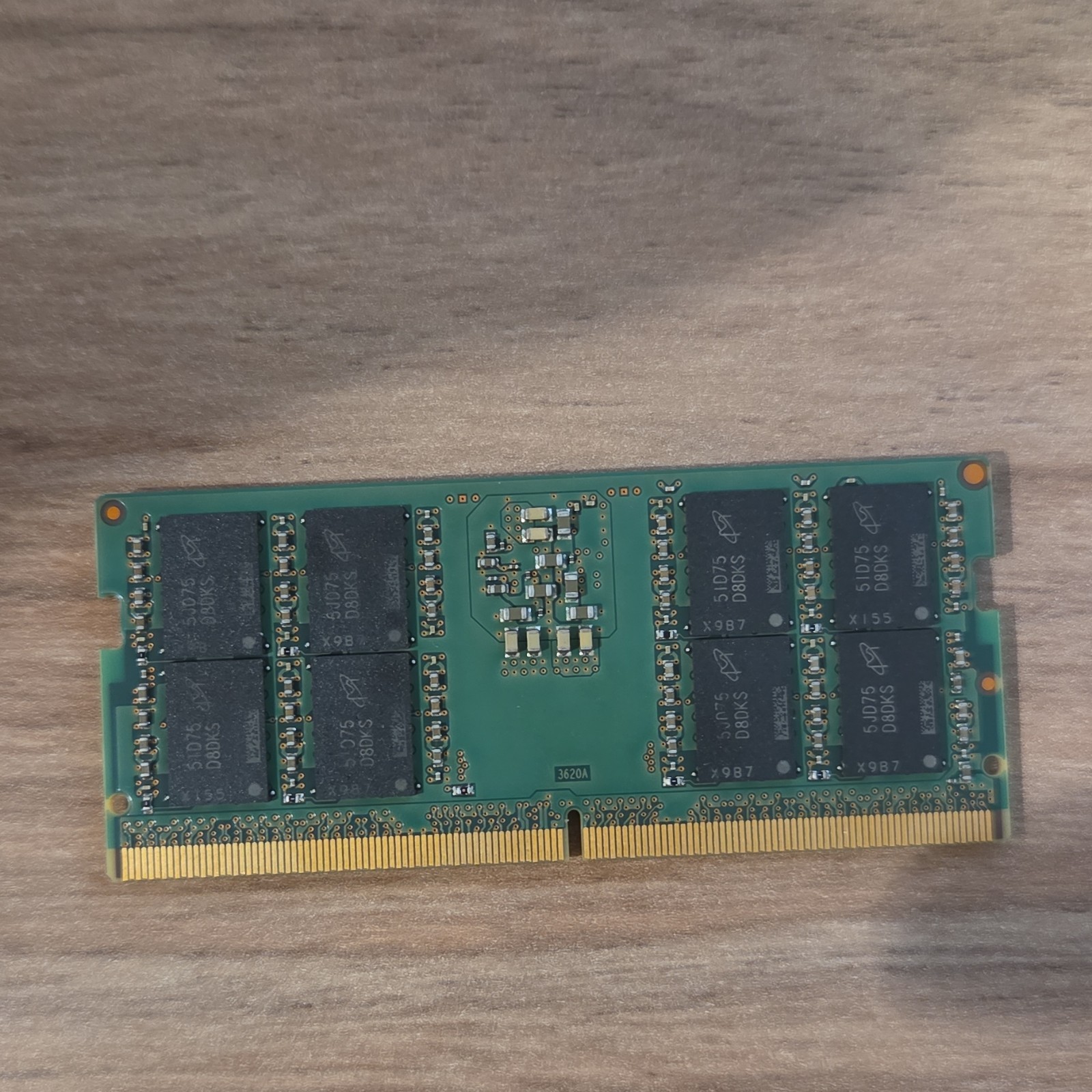 Micron DDR5 SDRAM SO-DIMM 32GB PC5-5600B 262-Pin Non-ECC MTC16C2085S1SC56BD1