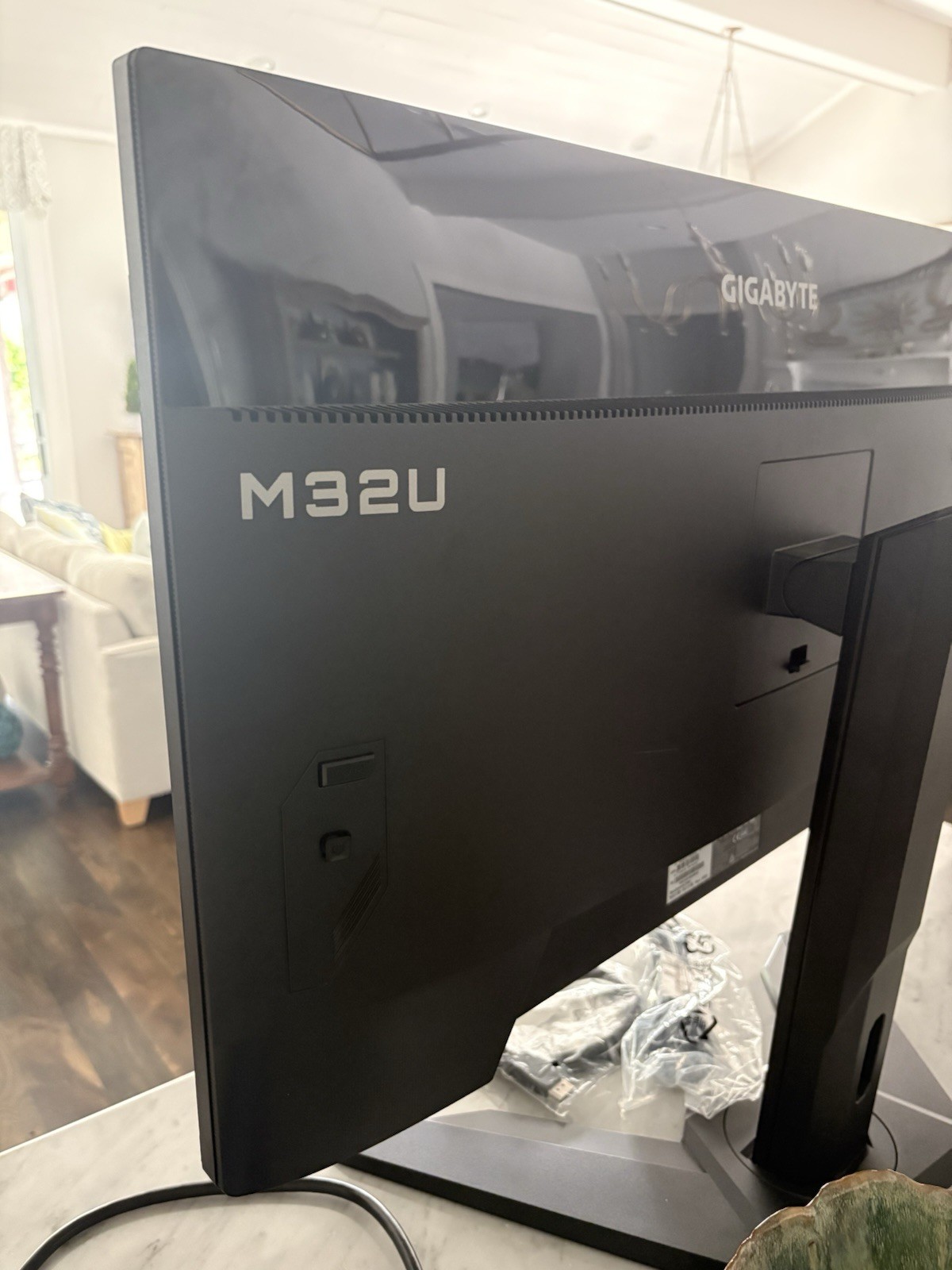 GIGABYTE M32U 32″ 4K 144Hz Gaming Monitor with IPS,HDMI 2.1, USB 3.0