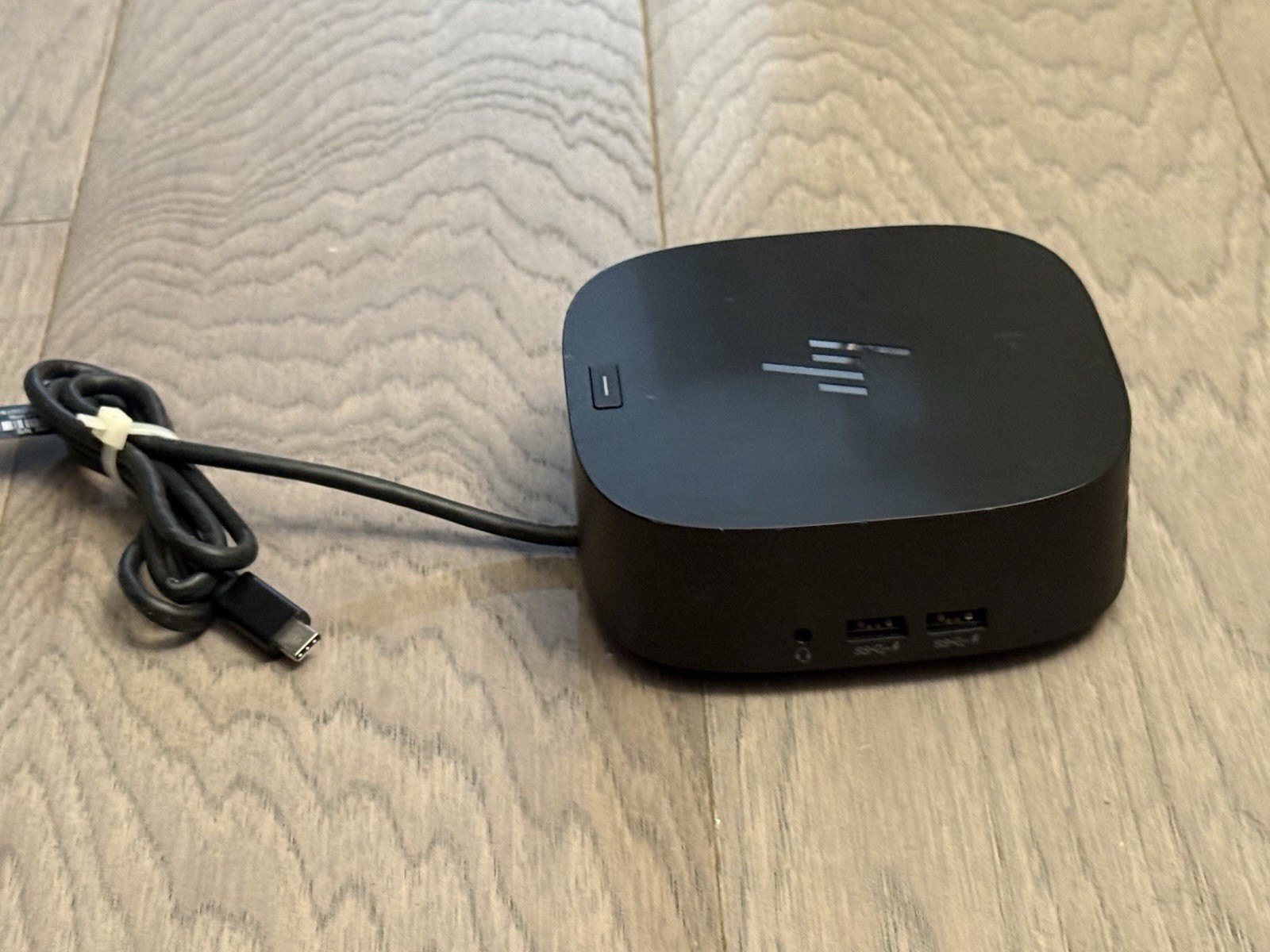 HP HSN-IX02 G5 USB-C Docking Station -Dock Only-Tested Works -Cracked Outer Case
