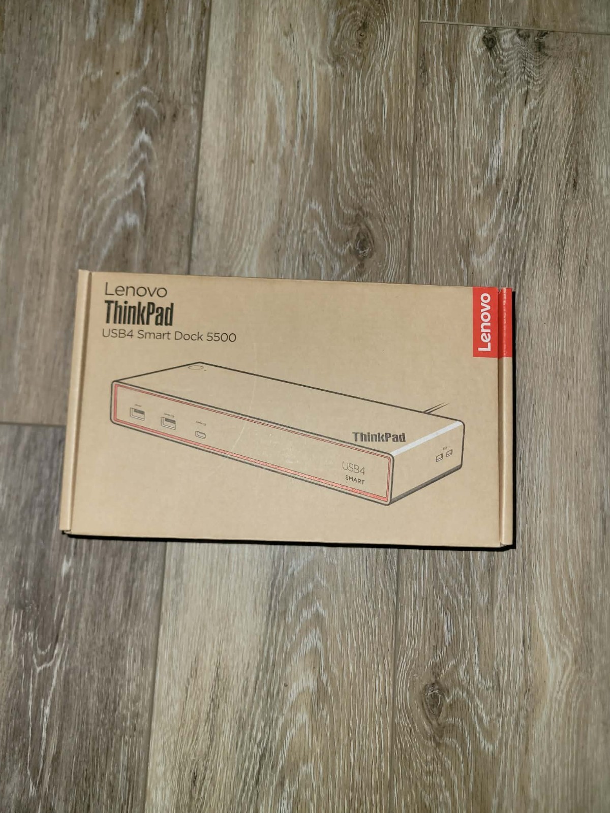 Lenovo ThinkPad USB4 Smart Dock 5500 40BC0135US LDC-U4 Dock + Adapter