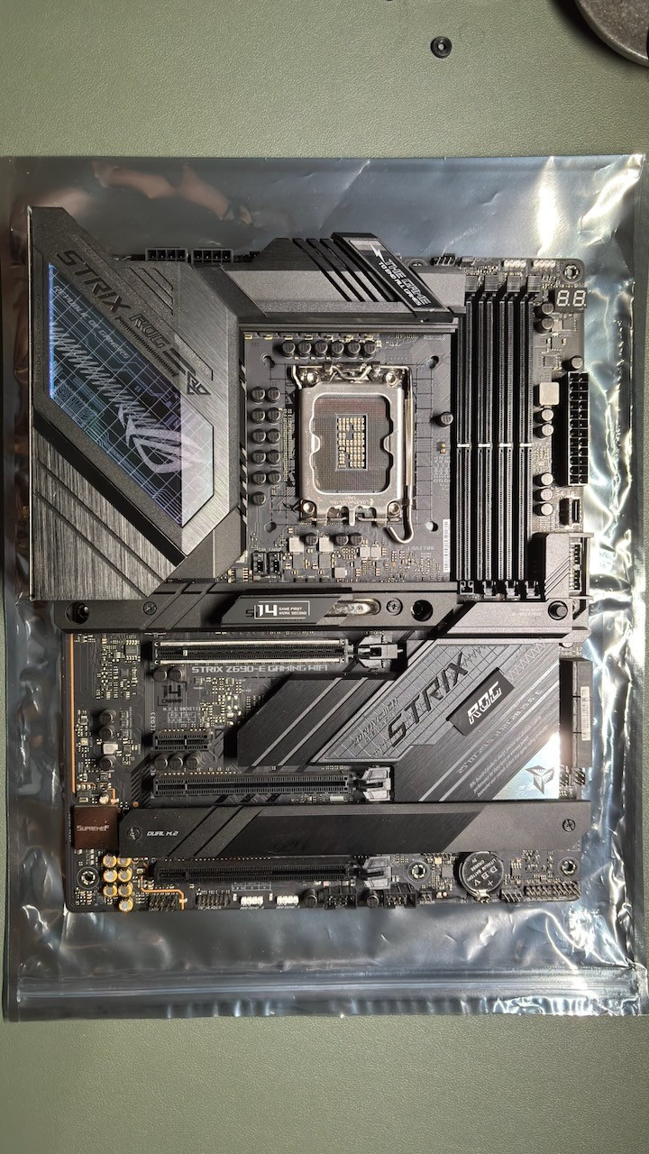 ASUS ROG Strix Z690-E Gaming Wi-Fi LGA 1700 Intel ATX Motherboard