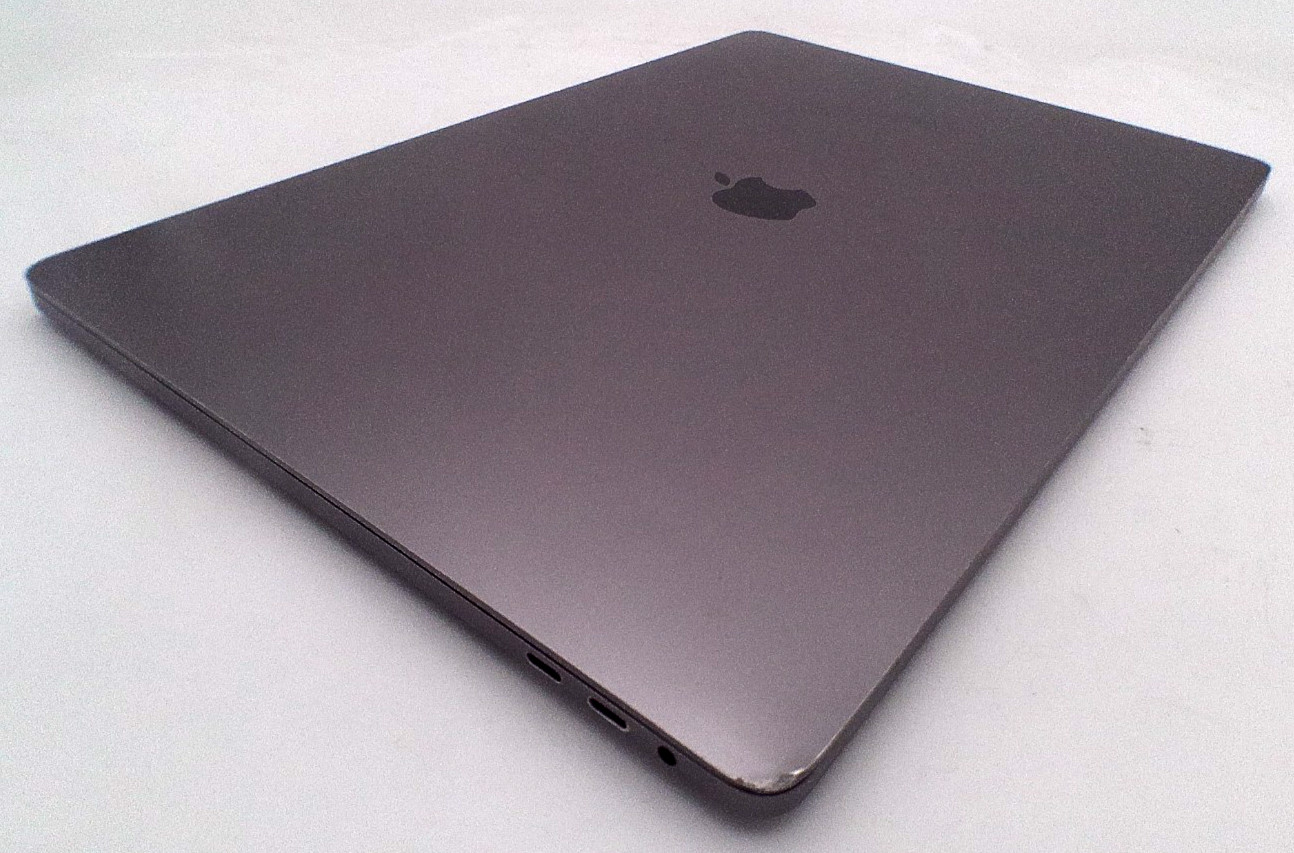 APPLE MACBOOK PRO A2141 16-INCH, 2019, i9-9980HK, 16GB, 1TB, 76% Battery