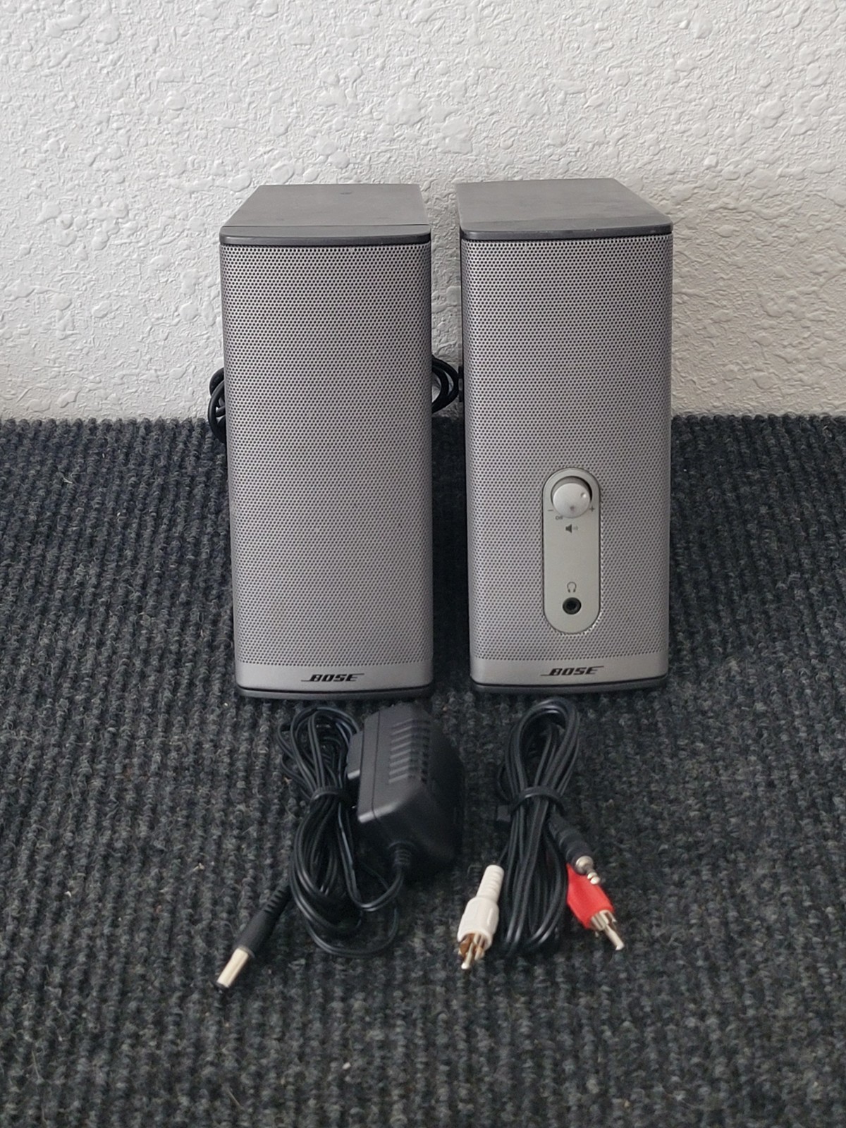 Bose Companion 2 Series II Multimedia Speaker System Black/Gray TESTED & WORKING