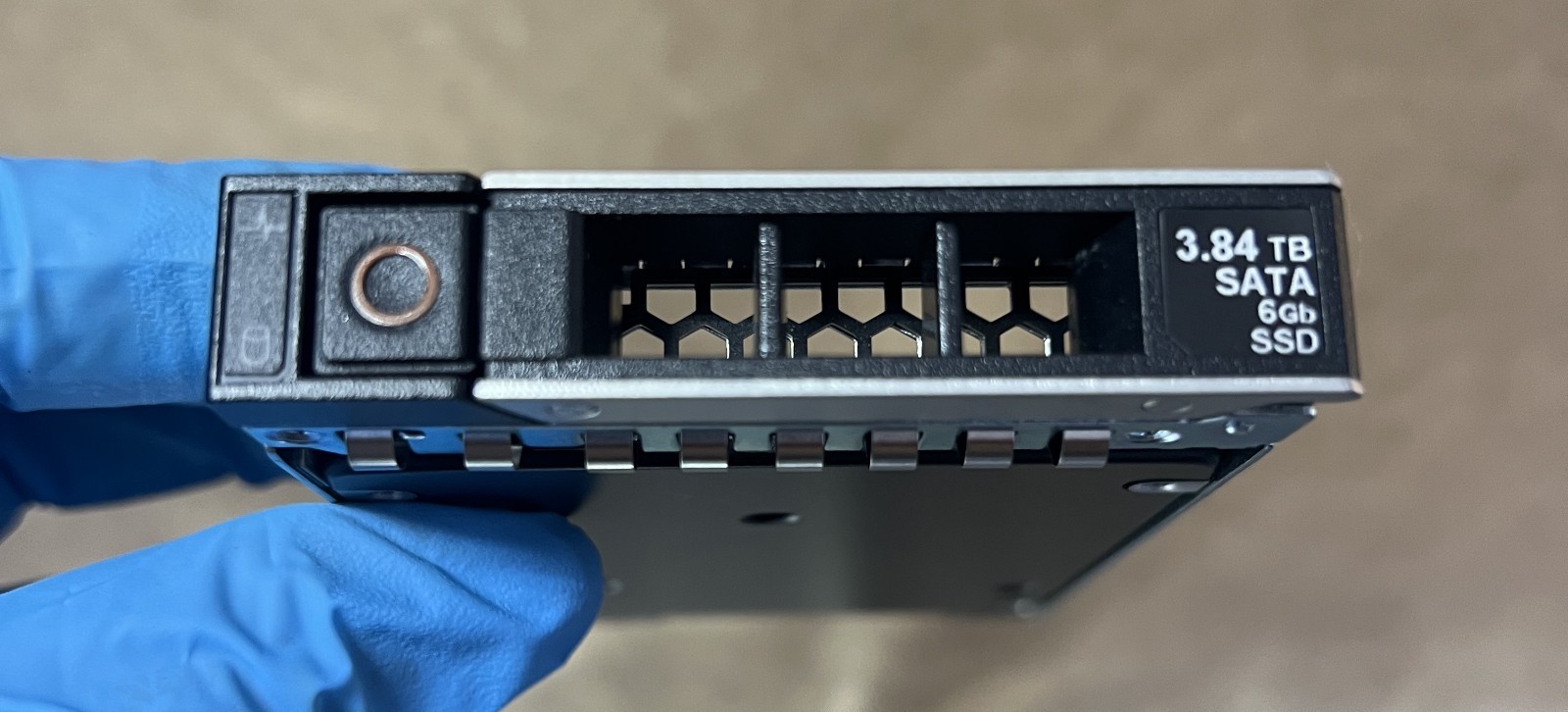 Dell 3.84TB 6Gbps 2.5in SSD, 5TVXD, 05TVXD, MZ7LH3T8HALTAD3 (S#,03 – BINA001B)
