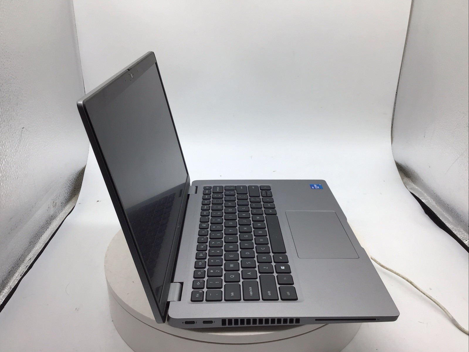 Dell Latitude 5420 14″ Laptop i5-1145G7 16GB RAM 512GB SSD Windows 11 Pro Used R