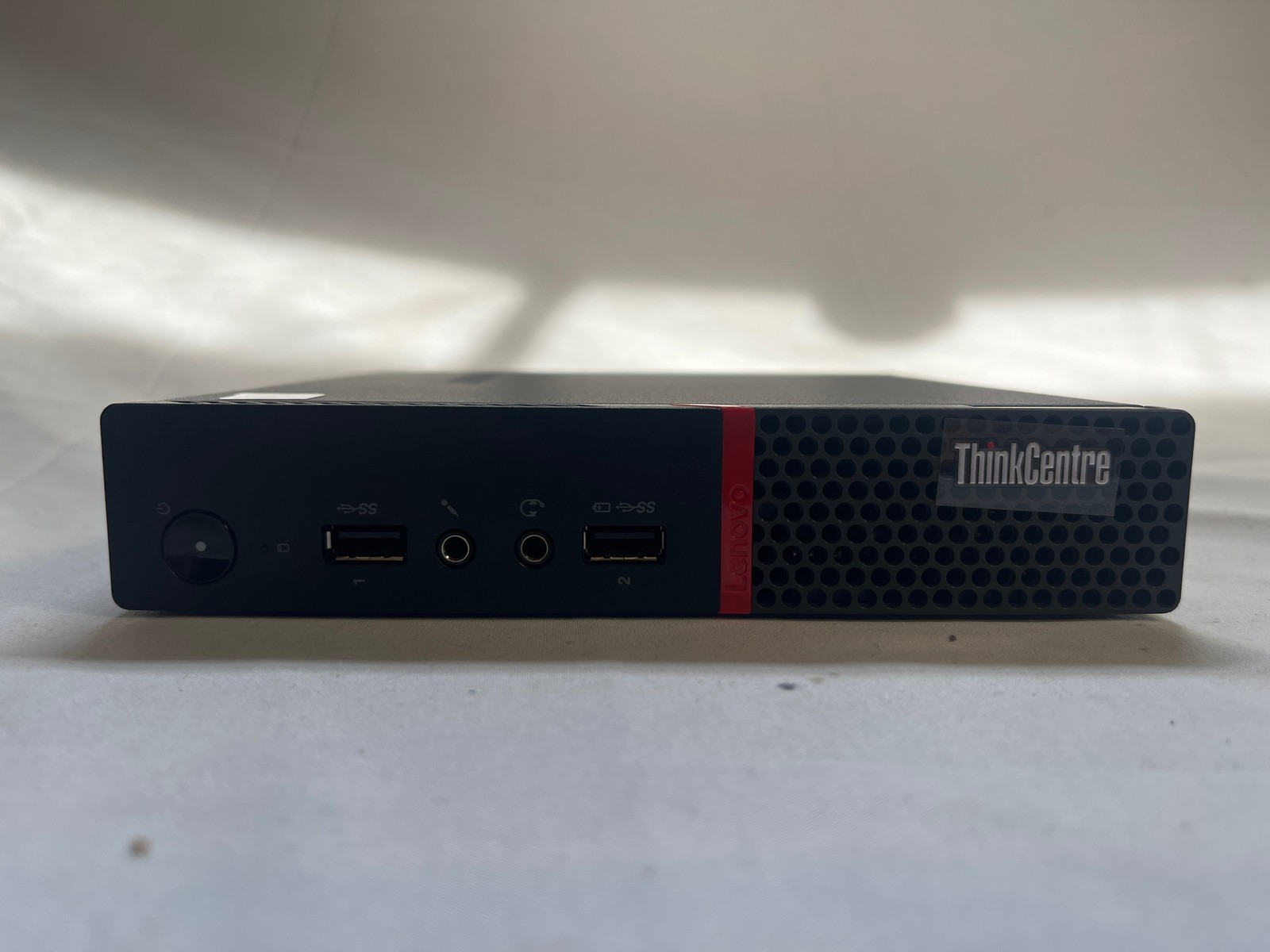 Lenovo ThinkCentre M715q Micro 3.1GHz 8 GB 128GB SSD