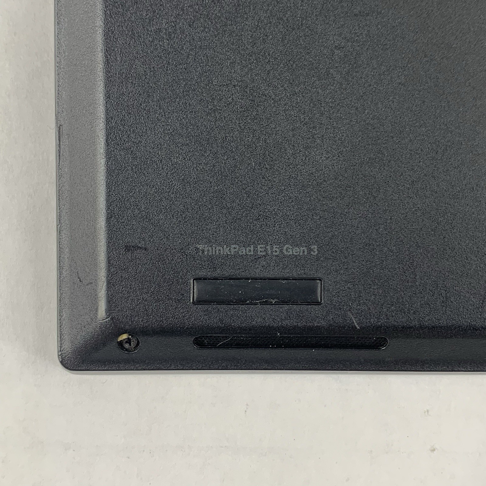 Lenovo ThinkPad E15 Gen 3 15.6″ Ryzen 5 5500U 2.1 GHz 8 GB RAM No OS/HDD/AC Dent