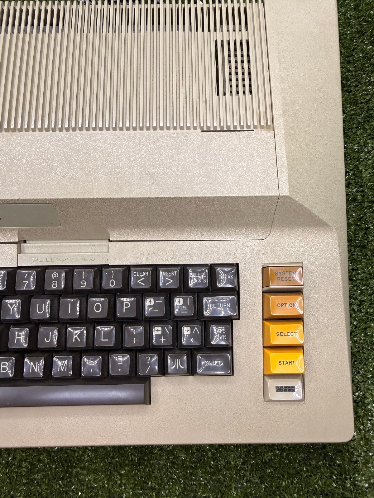 Atari 800 48K RAM Vintage 8-Bit Home Computer w/ Original Box Power Adapter