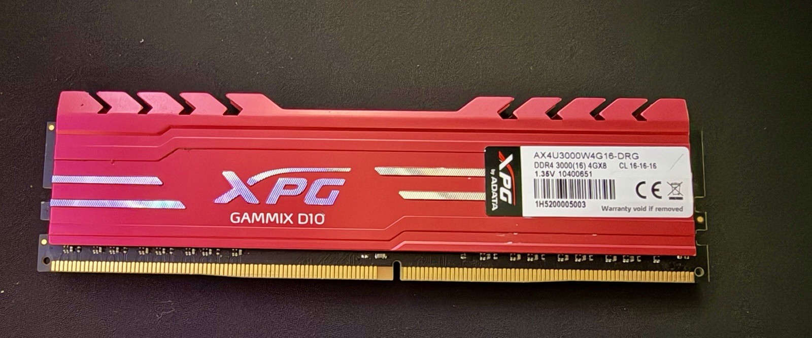 XPG GAMMIX D10 4GB 1 X 4GB DDR4 3000 (PC4 24000) AX4U3000W4G16-DRG
